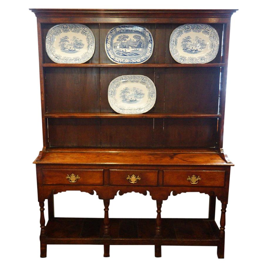 Antique Oak English Country Cottage Dresser with Plate Rack, circa 1840