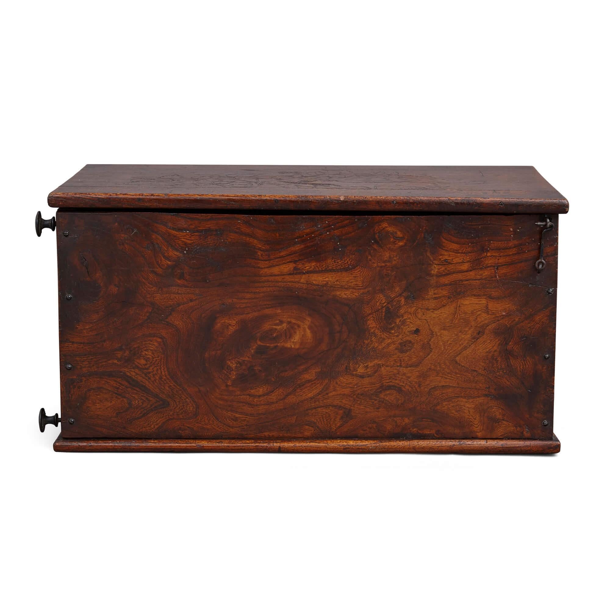 Antique Oak Engraved Chest In Good Condition For Sale In London, GB