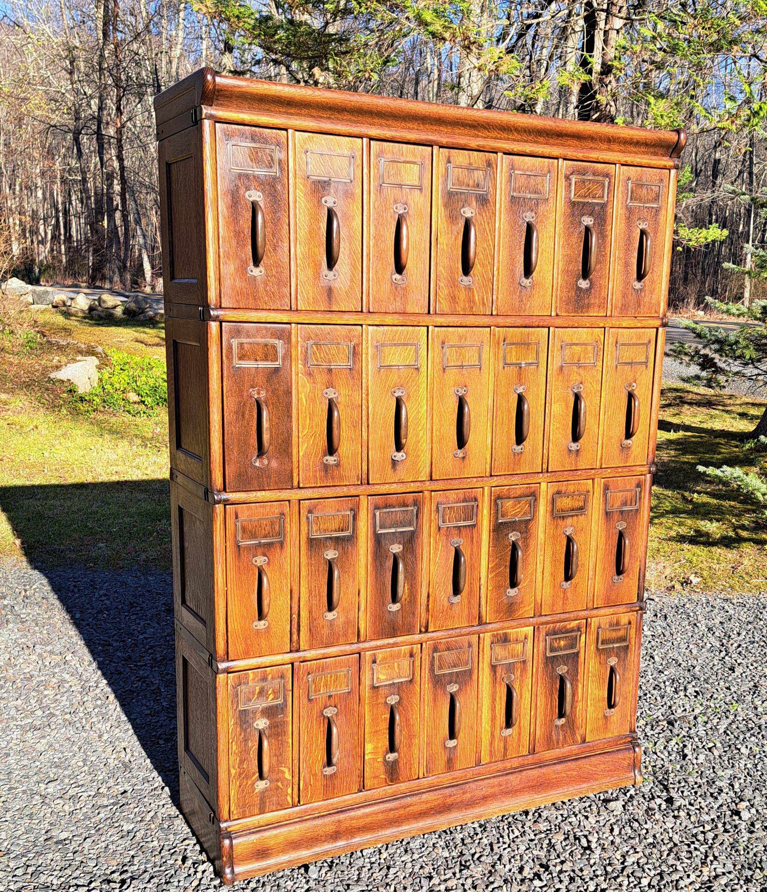 Antique Oak File Cabinet attributed to Globe Wernicke For Sale 4