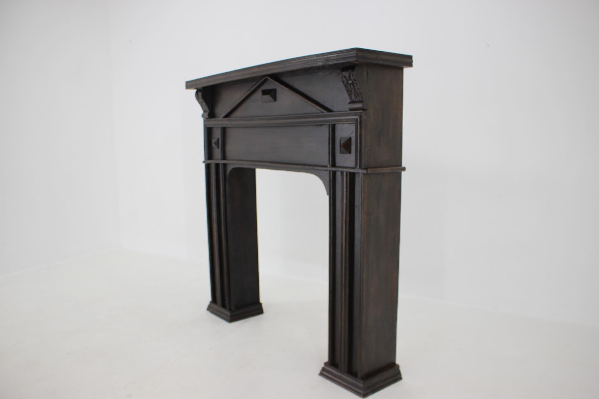 Repisa de chimenea de roble antigua en Bueno estado para la venta en Praha, CZ