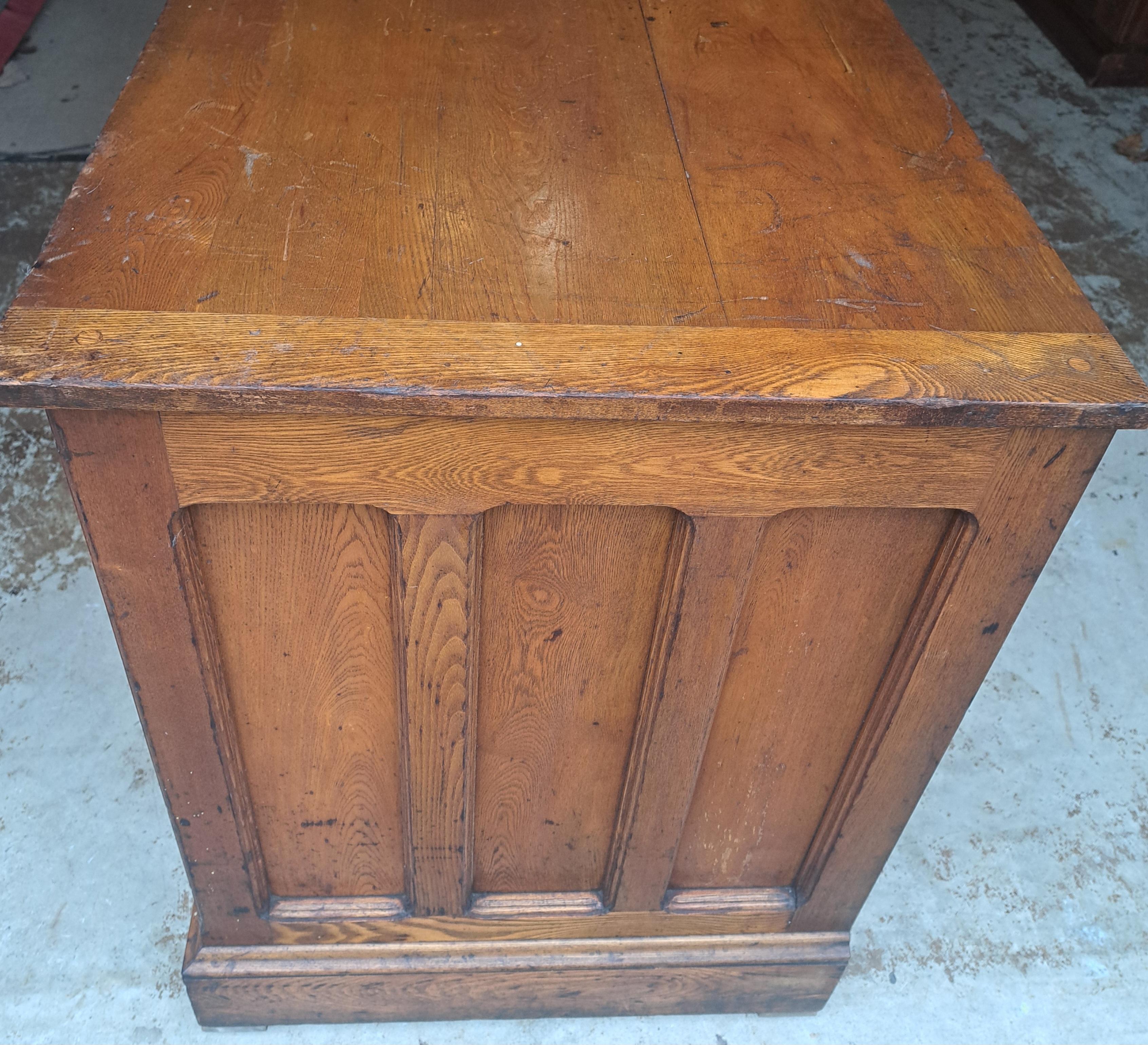 Industriale Cartella piatta a 12 cassetti in Oak antico in vendita