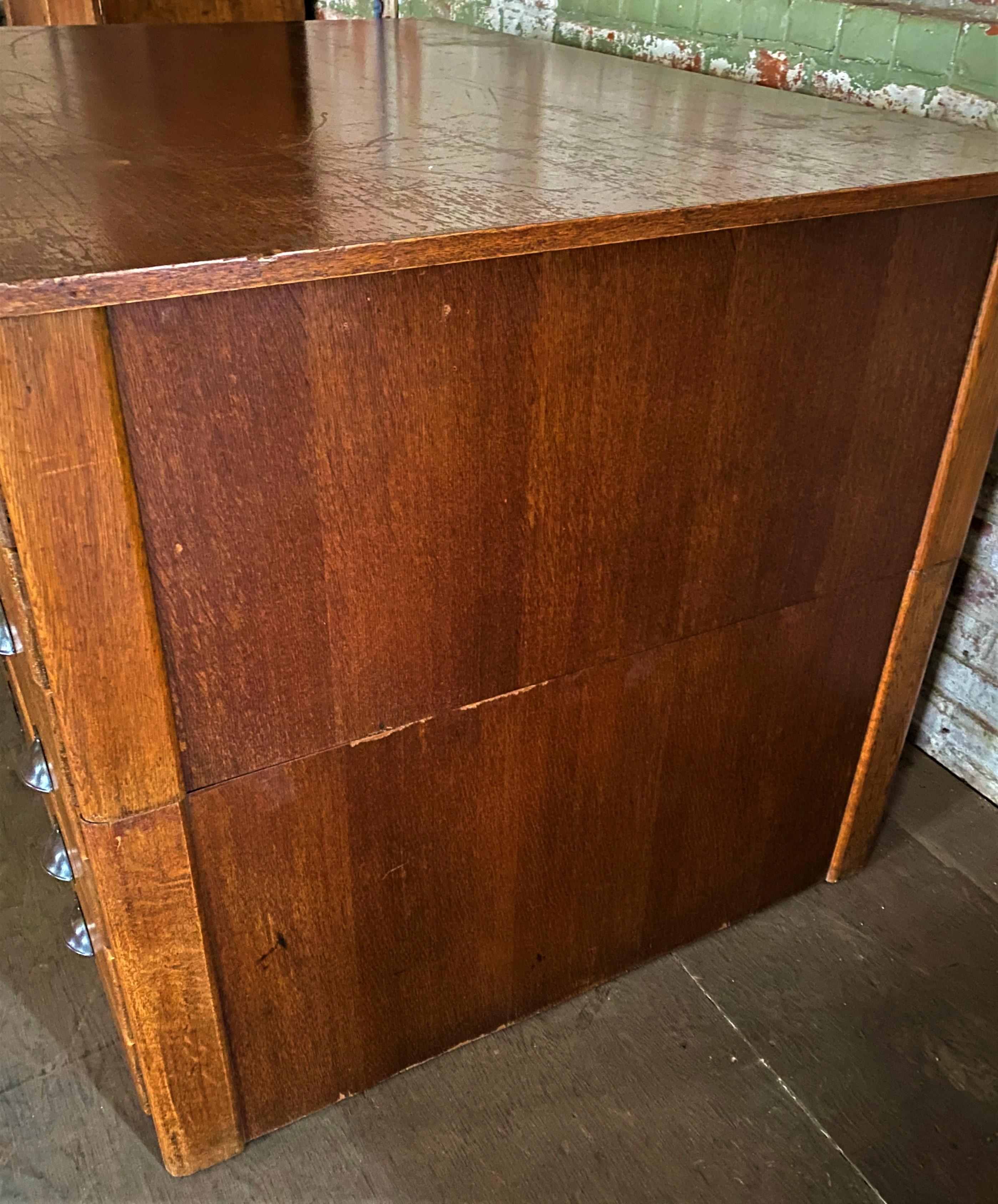 Antique Oak Flat File Cabinet In Good Condition In Oakville, CT