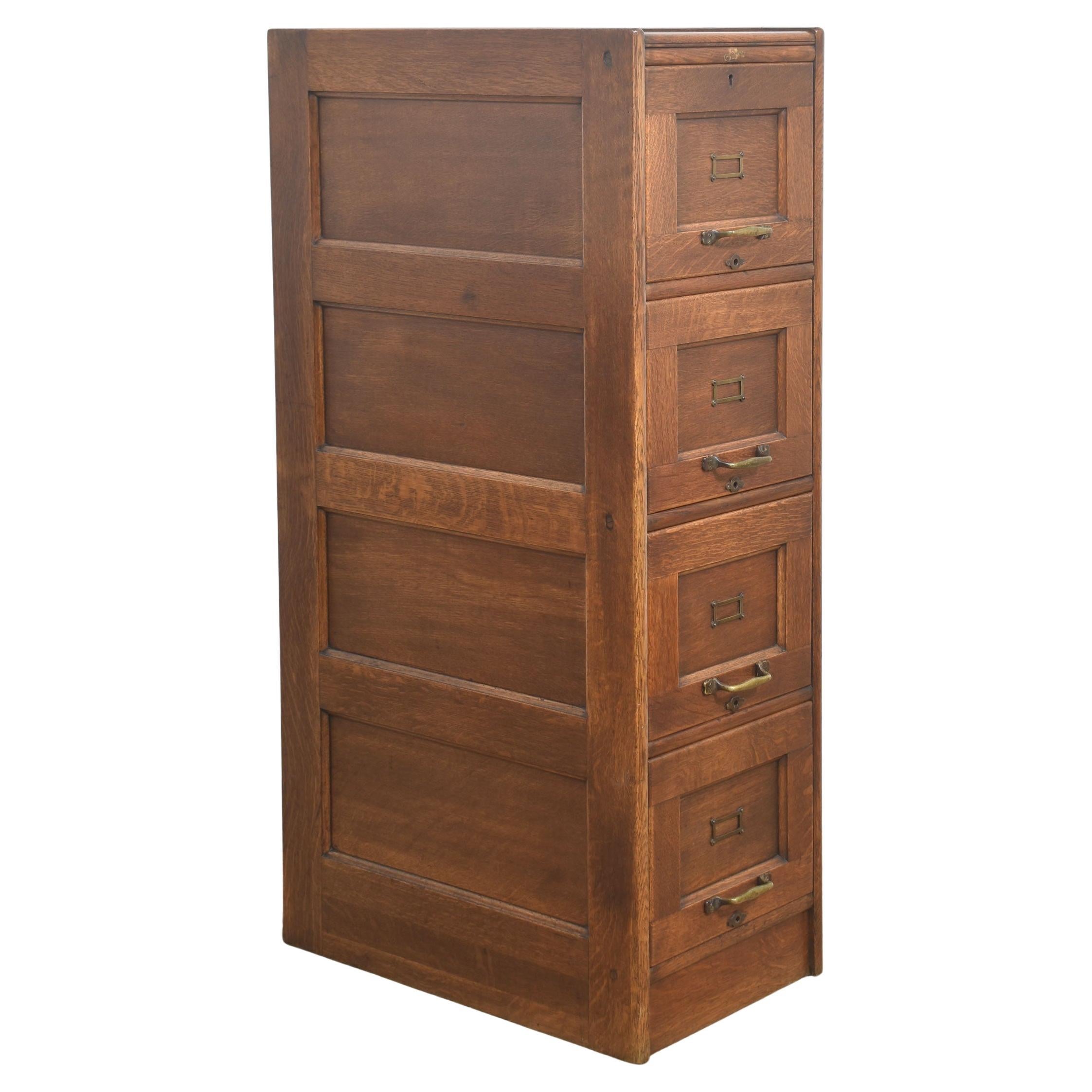 Classeur à quatre tiroirs en Oak Oak antique