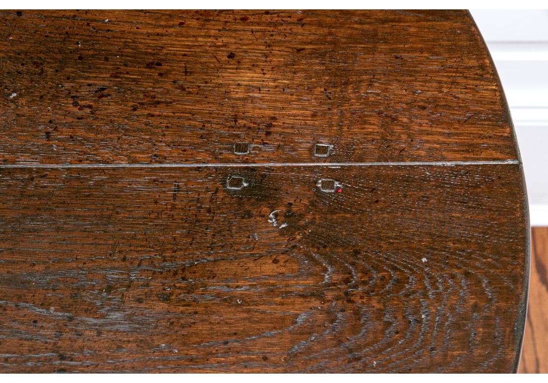 Tacheté Antiquities Oak  Table de salle à manger à abattant Gate Leg