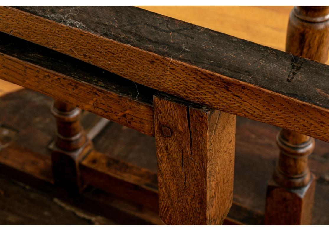 Antique Oak Gate-Leg Drop Leaf Tavern Table For Sale 9