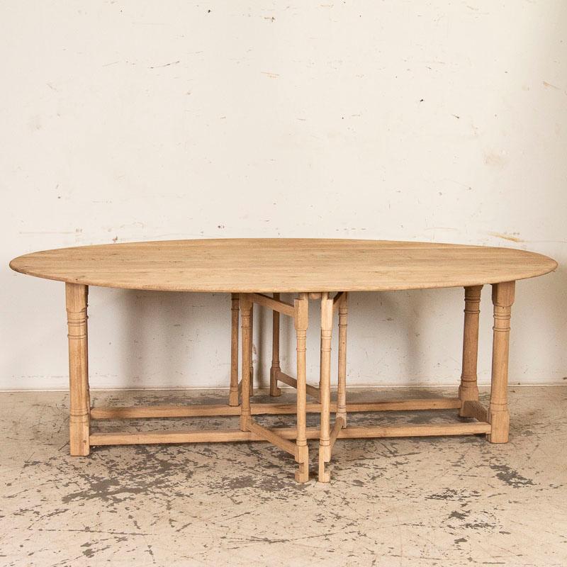 Antique Oak Gateleg Wake Table from England In Good Condition In Round Top, TX