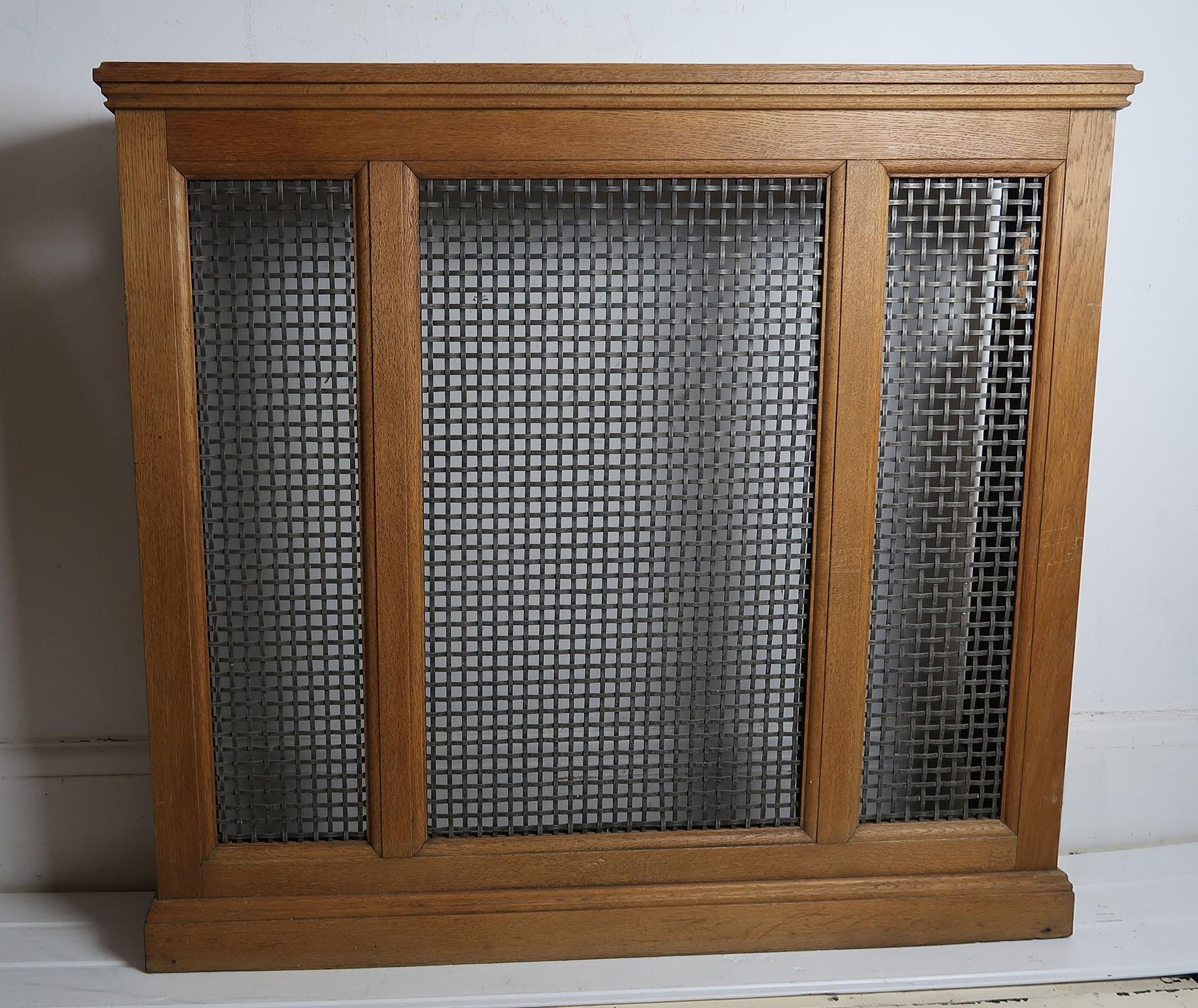 Antique Oak Georgian Style Console or Radiator Cover, English C.1920 In Good Condition In St Annes, Lancashire