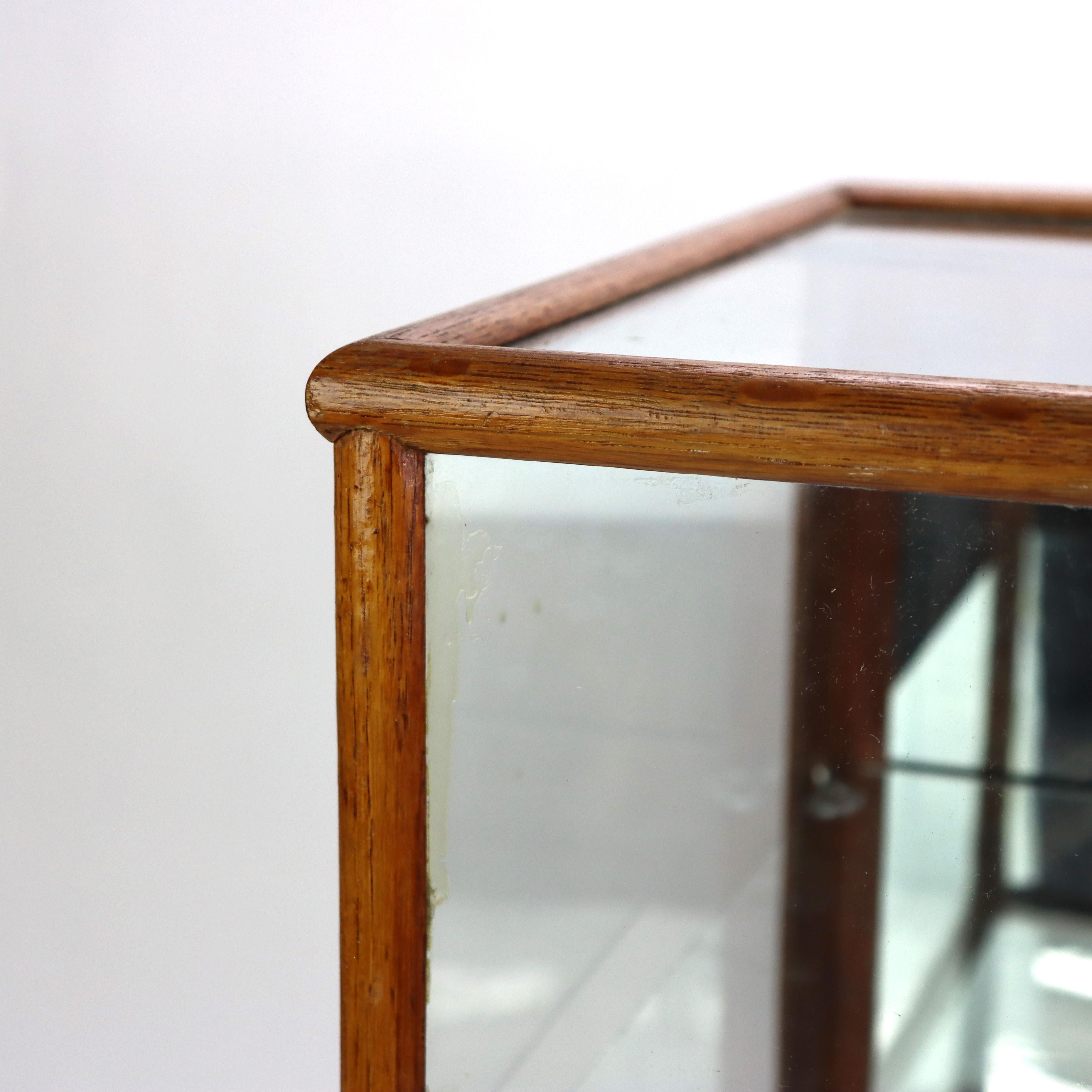 Vitrina antigua de roble y cristal para tienda de campo c1920 Roble en venta