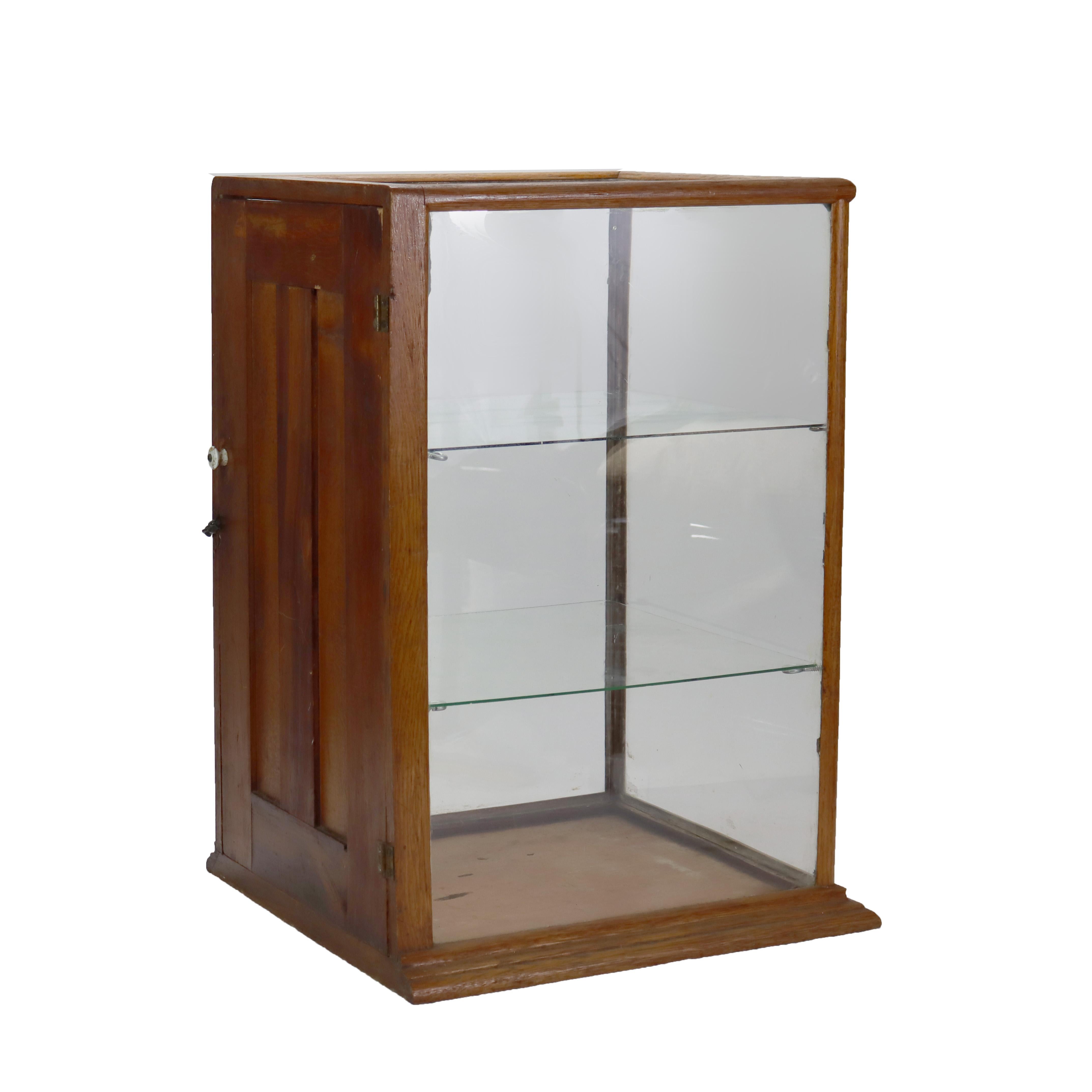 Vitrina antigua de roble y cristal para tienda de campo c1920 en venta 4