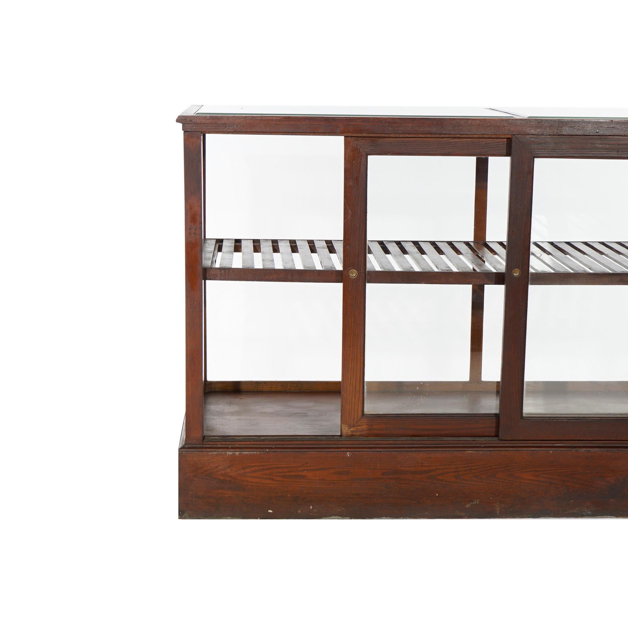 Antique Oak & Glass Country Store Counter Display Case, Circa 1900 In Good Condition In Big Flats, NY