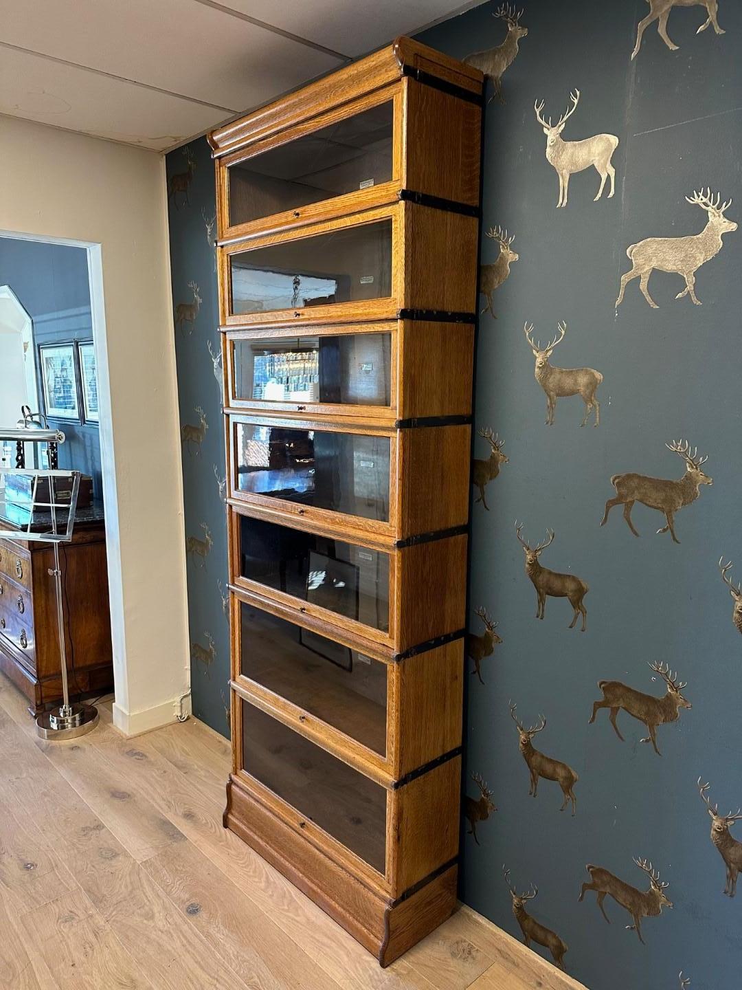 Libreria Globe Wernicke in rovere antico in vendita 1