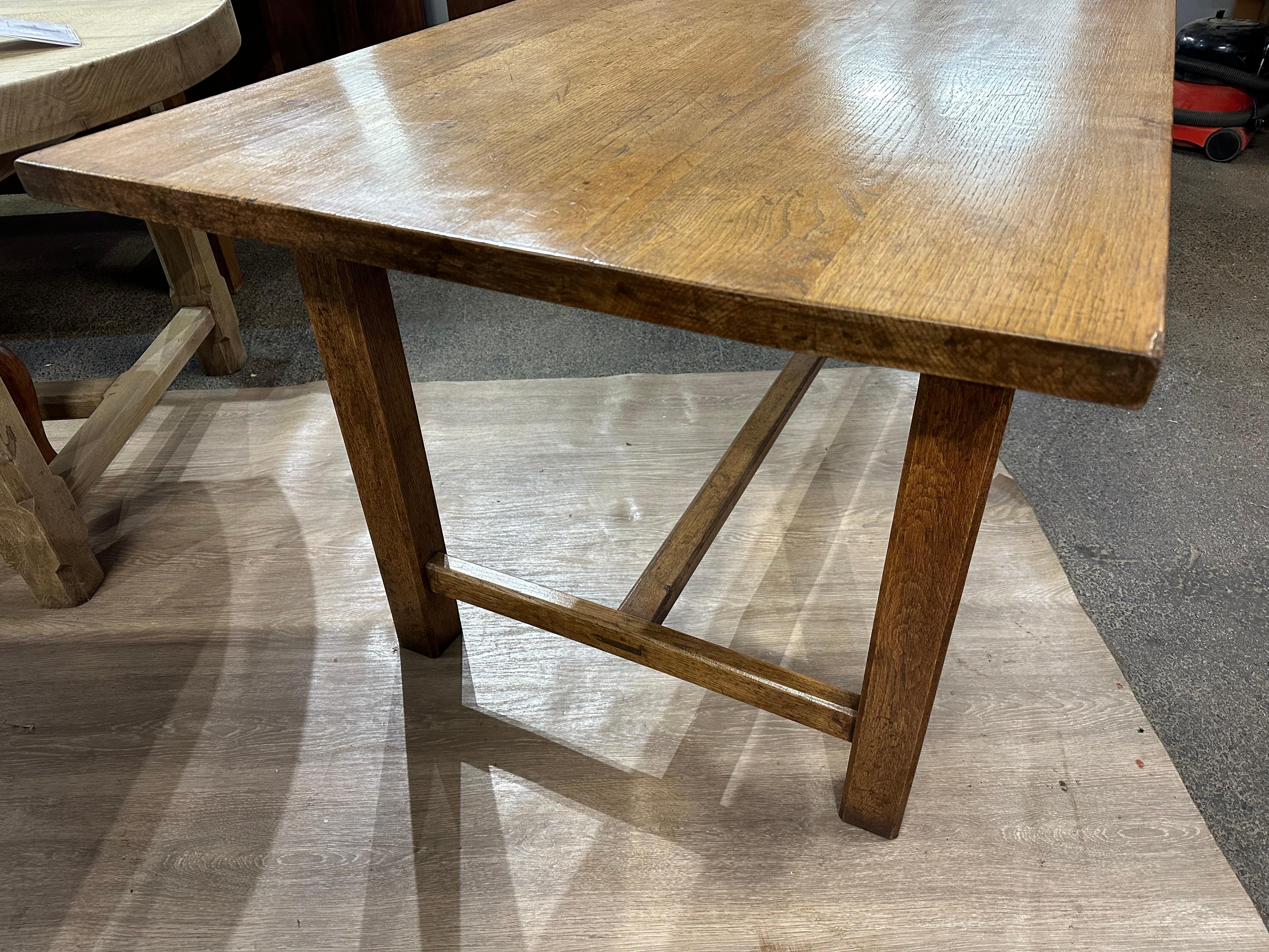 Inglese Tavolo da fattoria H. H. antico in Oak in vendita