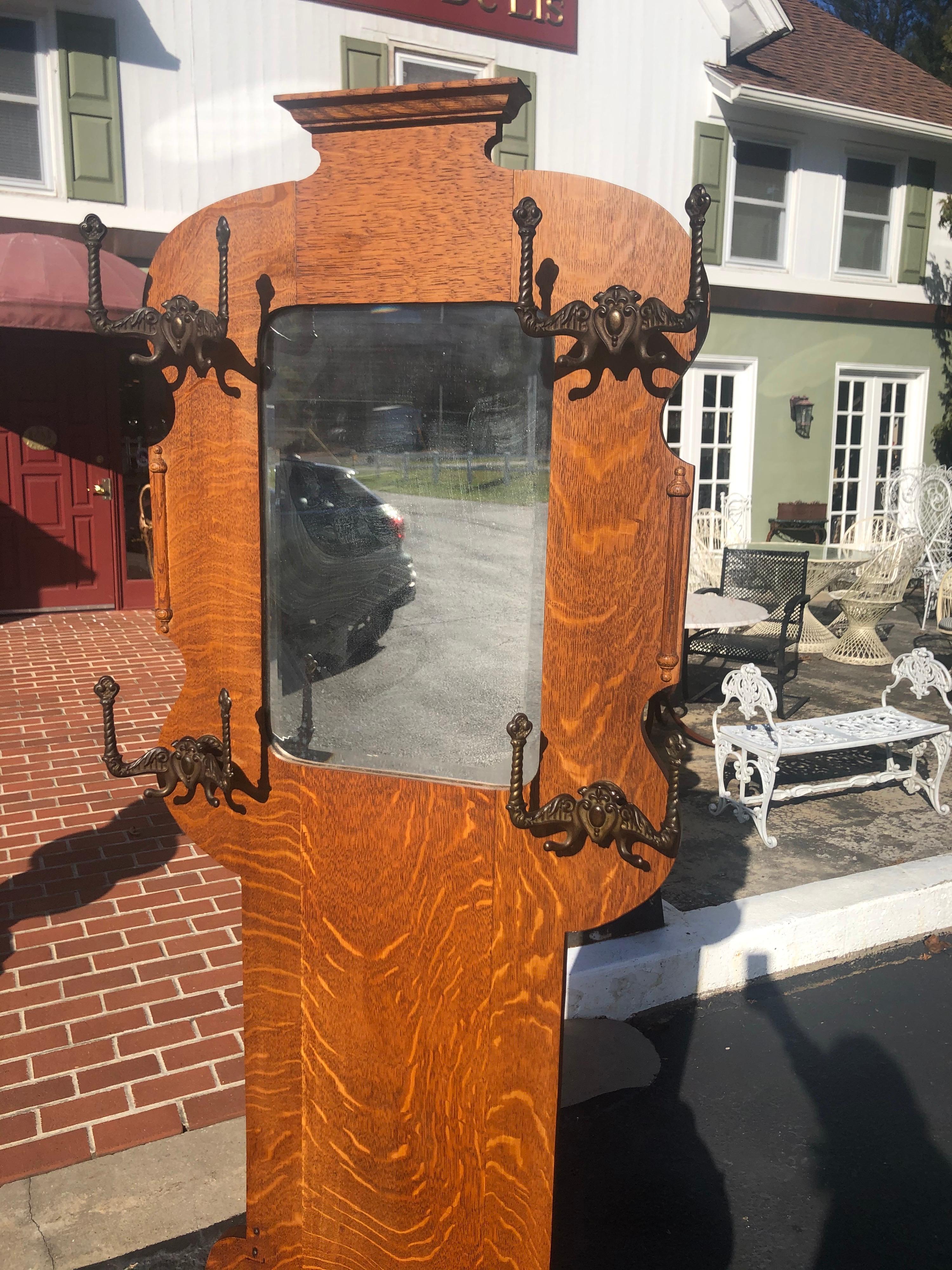 Antique Oak Hall Tree with Mirror In Good Condition In Redding, CT