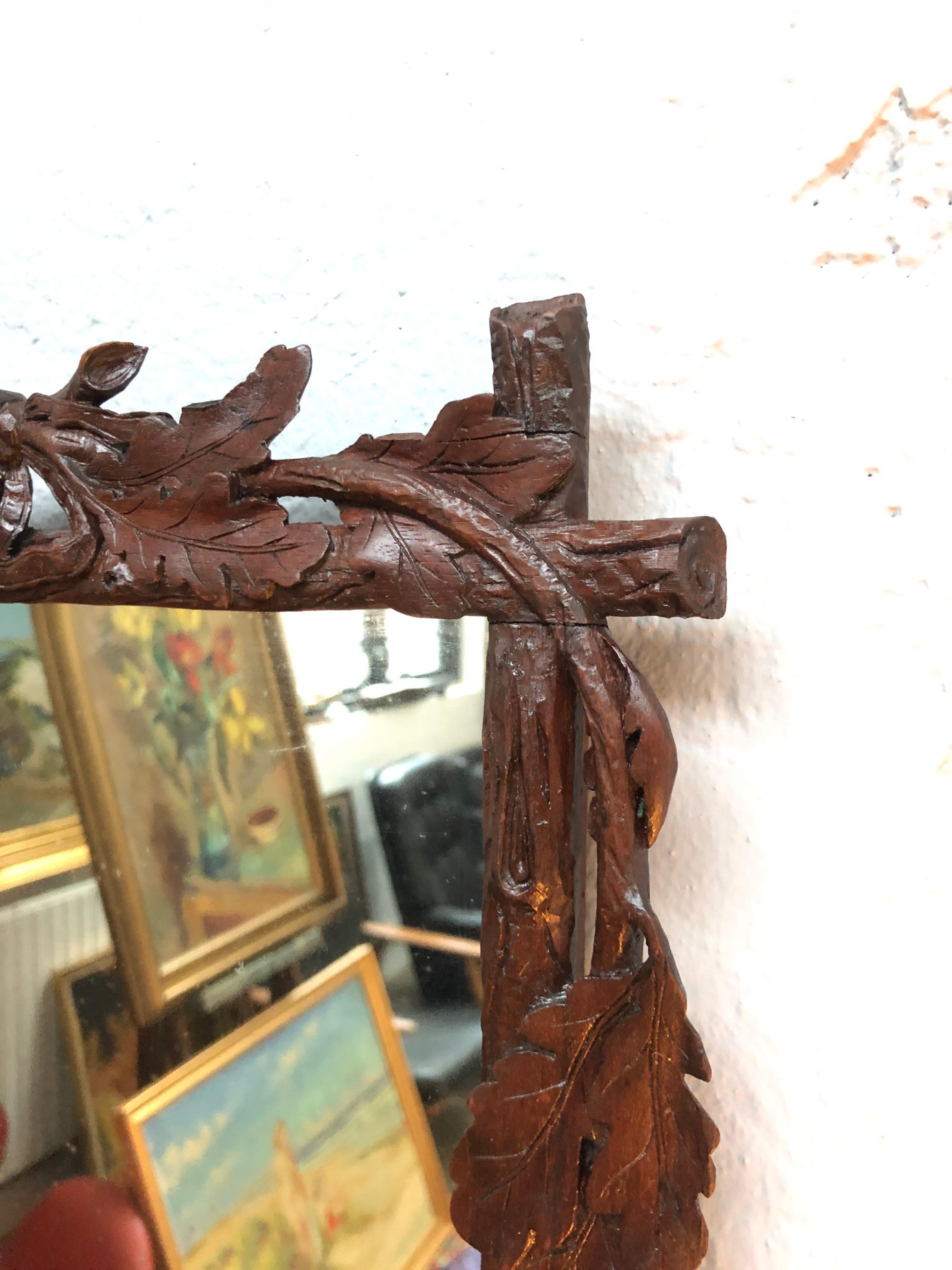 Antique Oak Hand Carved Victorian Wall Mirror In Good Condition For Sale In Søborg, DK