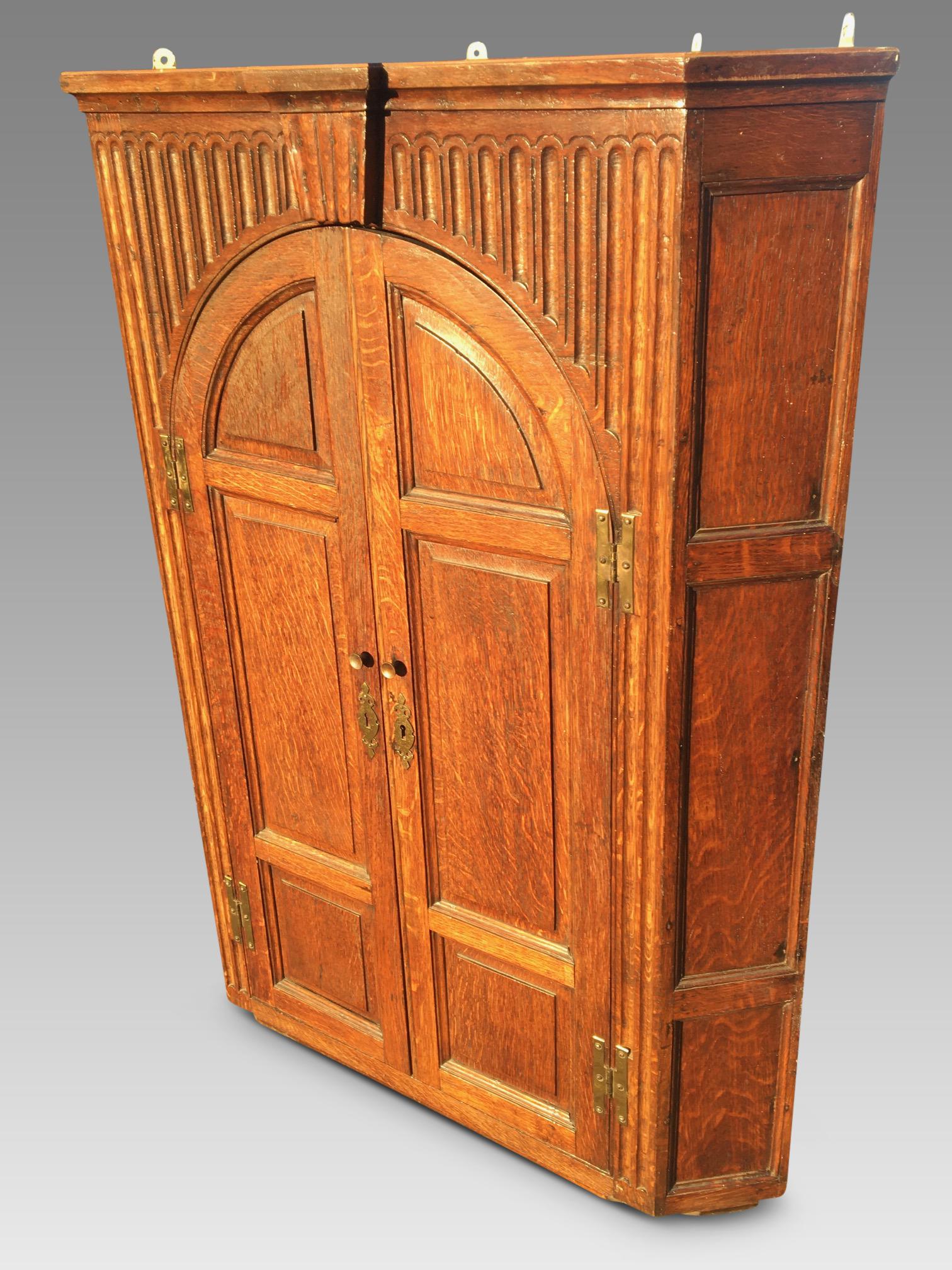 Hand-Crafted Antique Oak Hanging Corner Cabinet, English, circa 1800