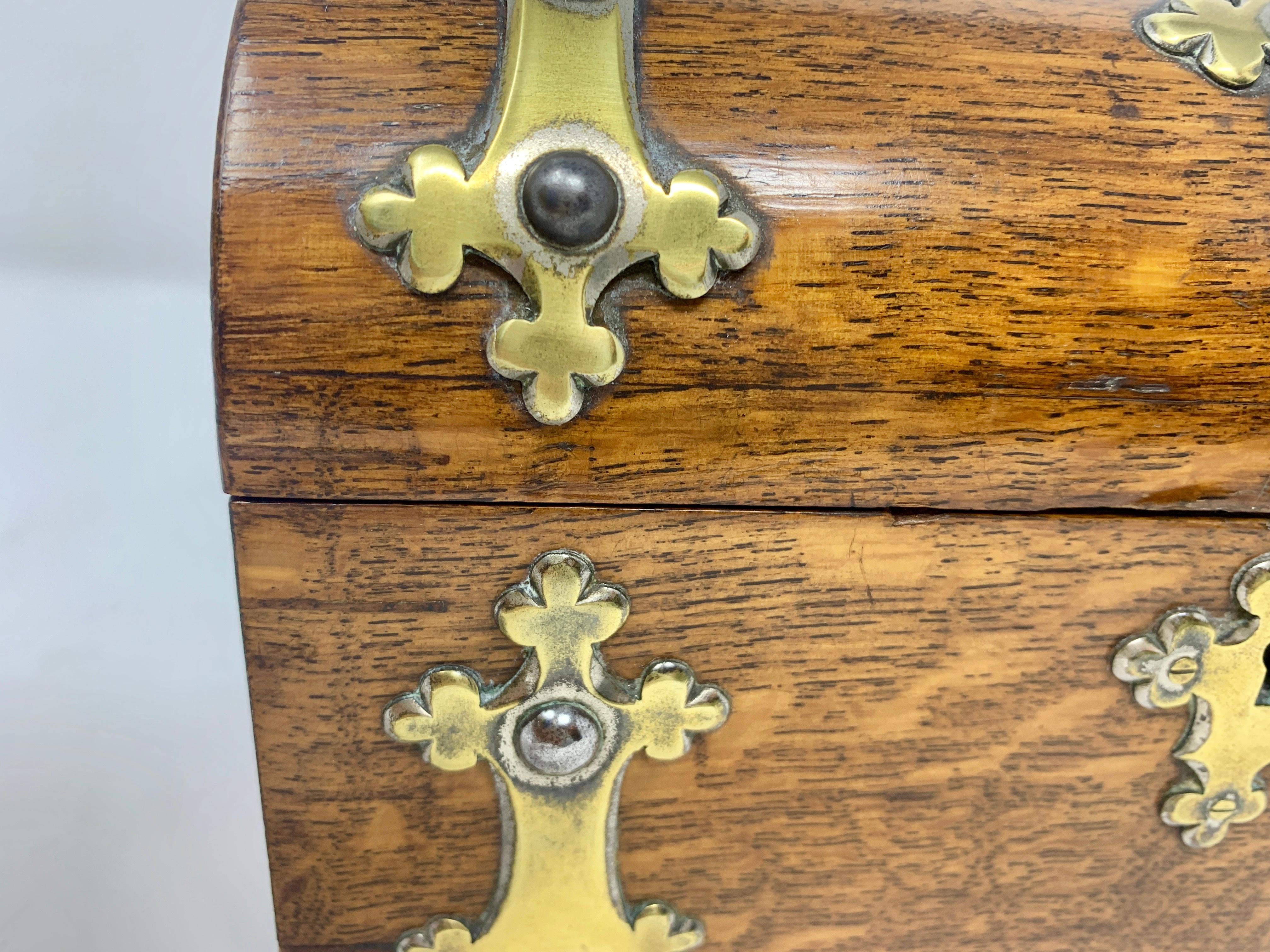 Antique Oak Jewel Box with Brass Mounts In Good Condition In New Orleans, LA