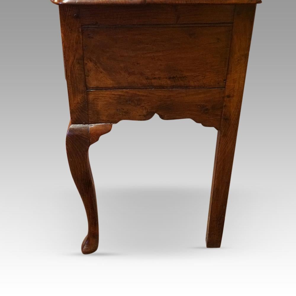 Antique oak long dresser 
This Antique oak long dresser was made circa 1820. 
The oak dresser base stands on elegant cabriole legs to the front and the usual square legs to the rear.
It has 3 drawers all with the fruitwood and walnut banding, also