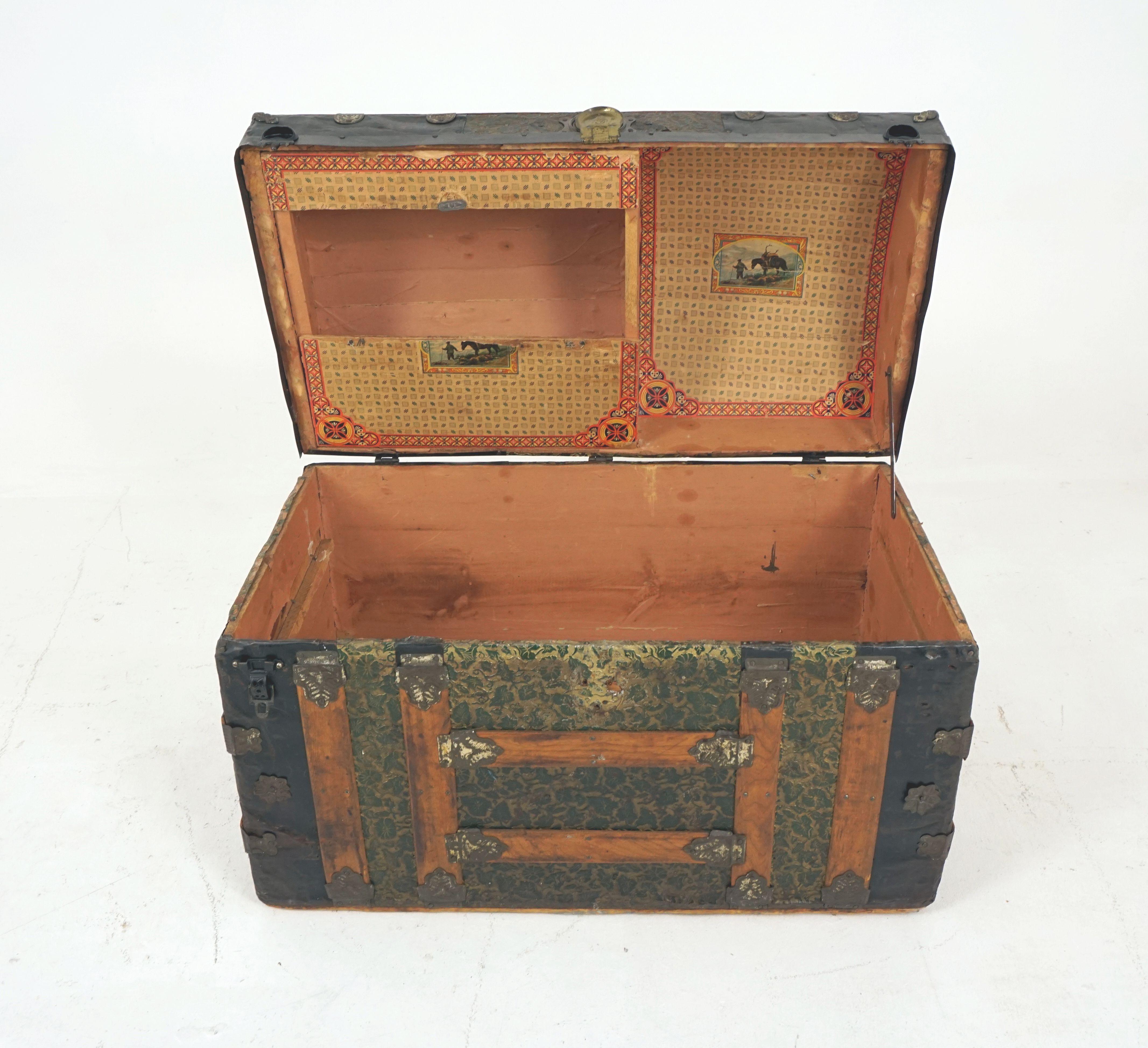 Antique Oak and Metal Dome Topped Trunk, Chest, American 1920, H113 In Good Condition For Sale In Vancouver, BC