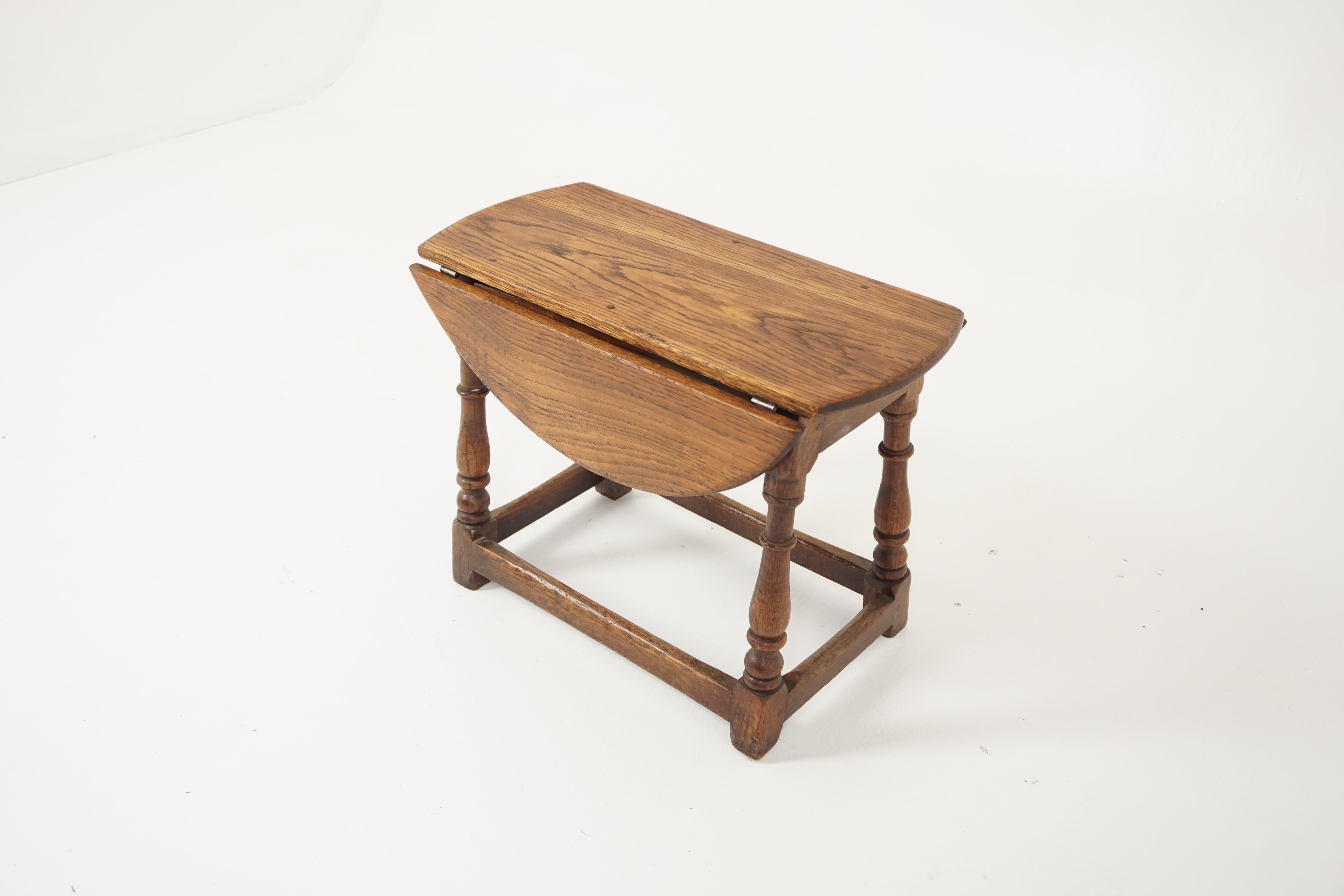 Antique oak Petite drop-leaf table, Gateleg table, Scotland, 1920, B2003

Scotland 1920
Solid oak
Original finish
Rectangular top
Pair of leaves to the sides
All joined by stretchers
Lovely color
Good condition

B2003

Measures: 22.5