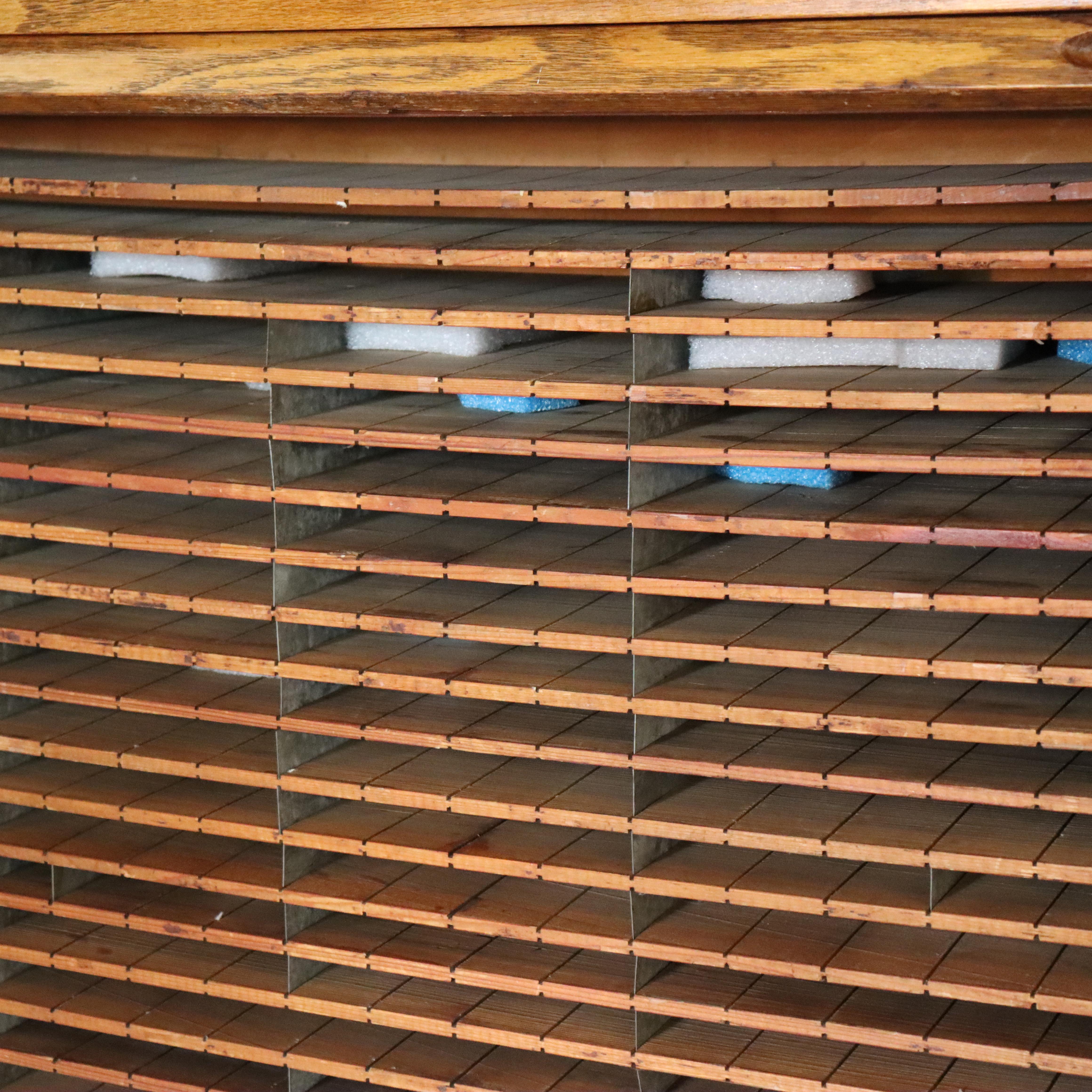 Ancienne armoire à rideaux en Oak Oak C1920 en vente 5