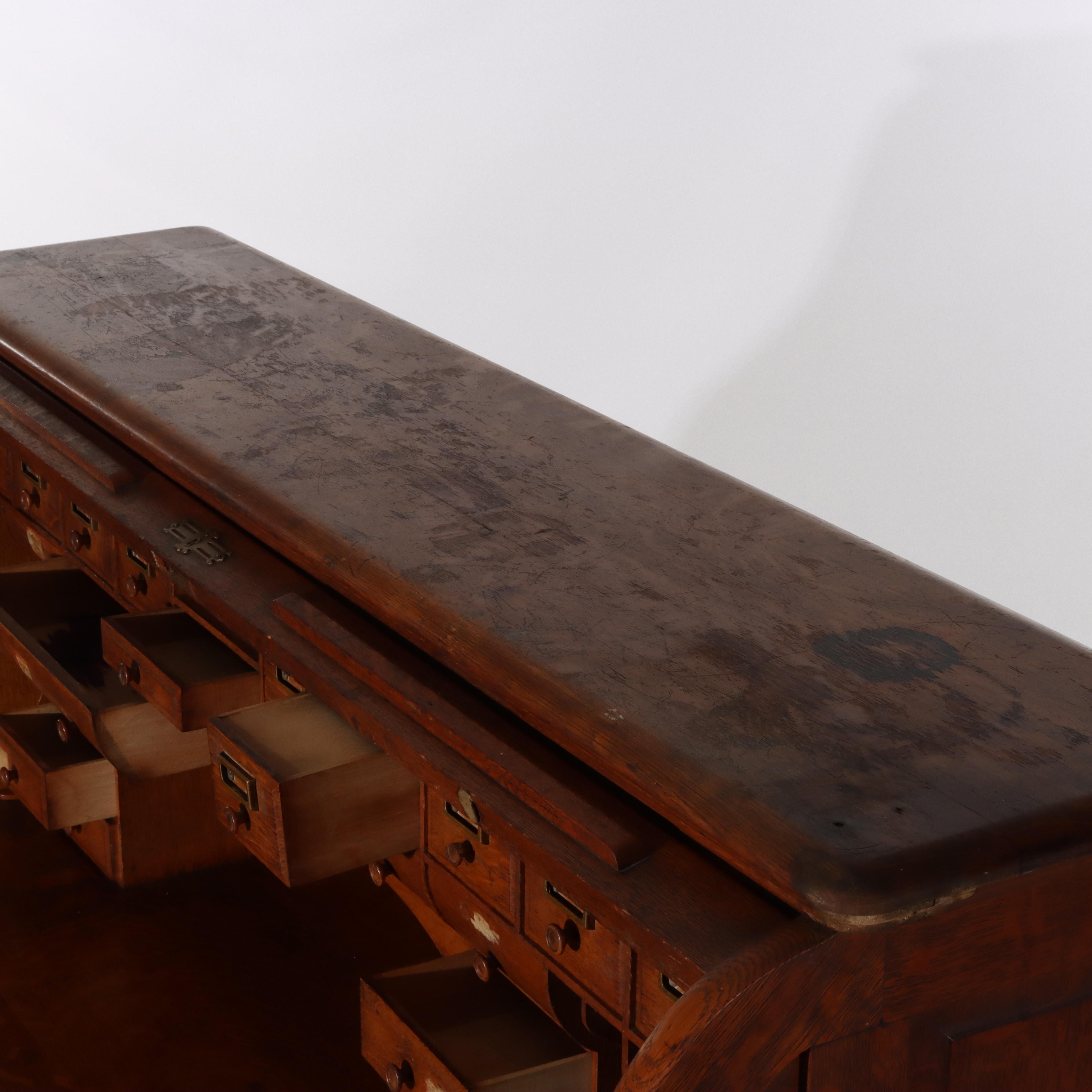 Quercia Antico scrittoio a S in Oak con interni completi non firmato del 1900 in vendita