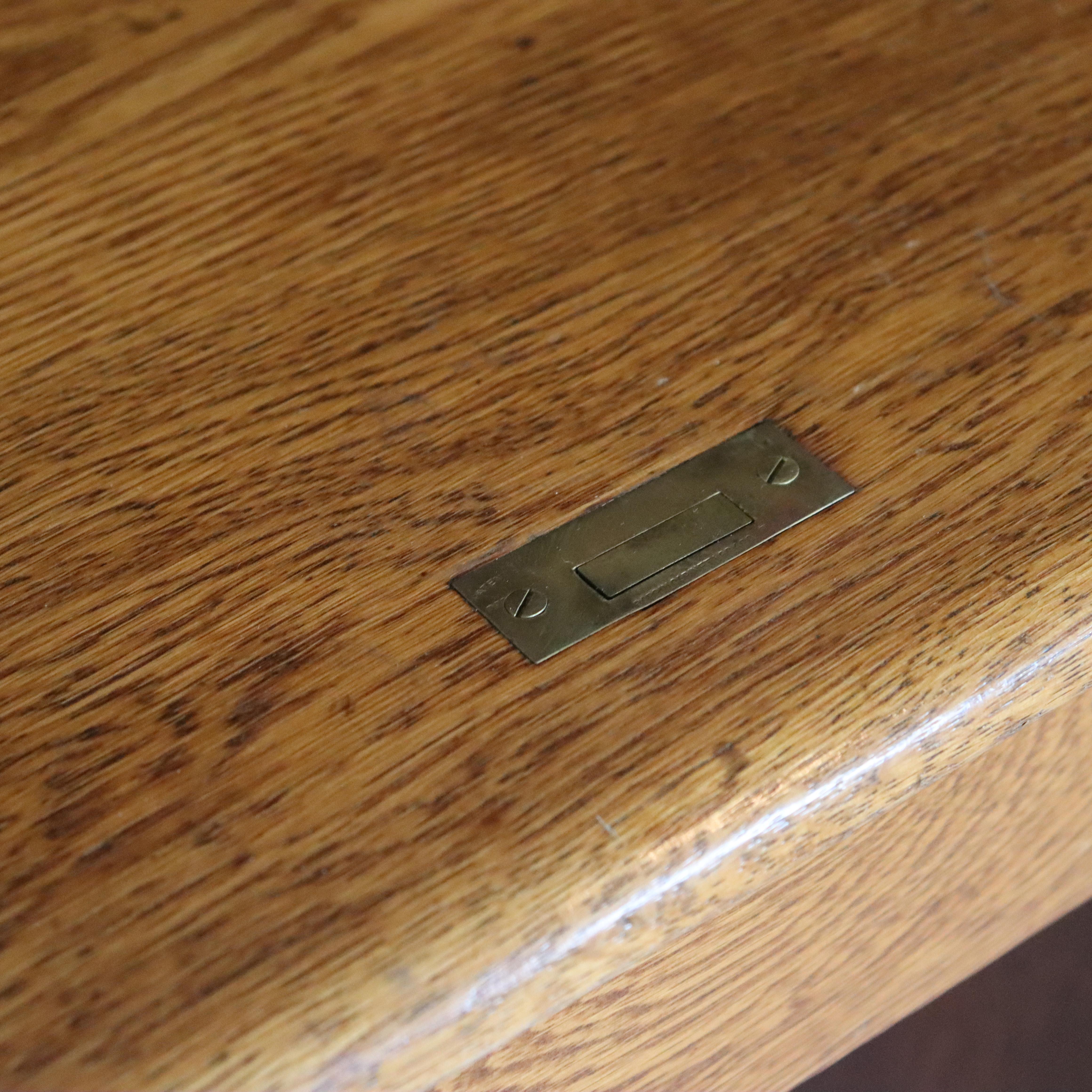 Antica scrivania a piedistallo singolo in Oak S-Roll Top C1910 in vendita 5