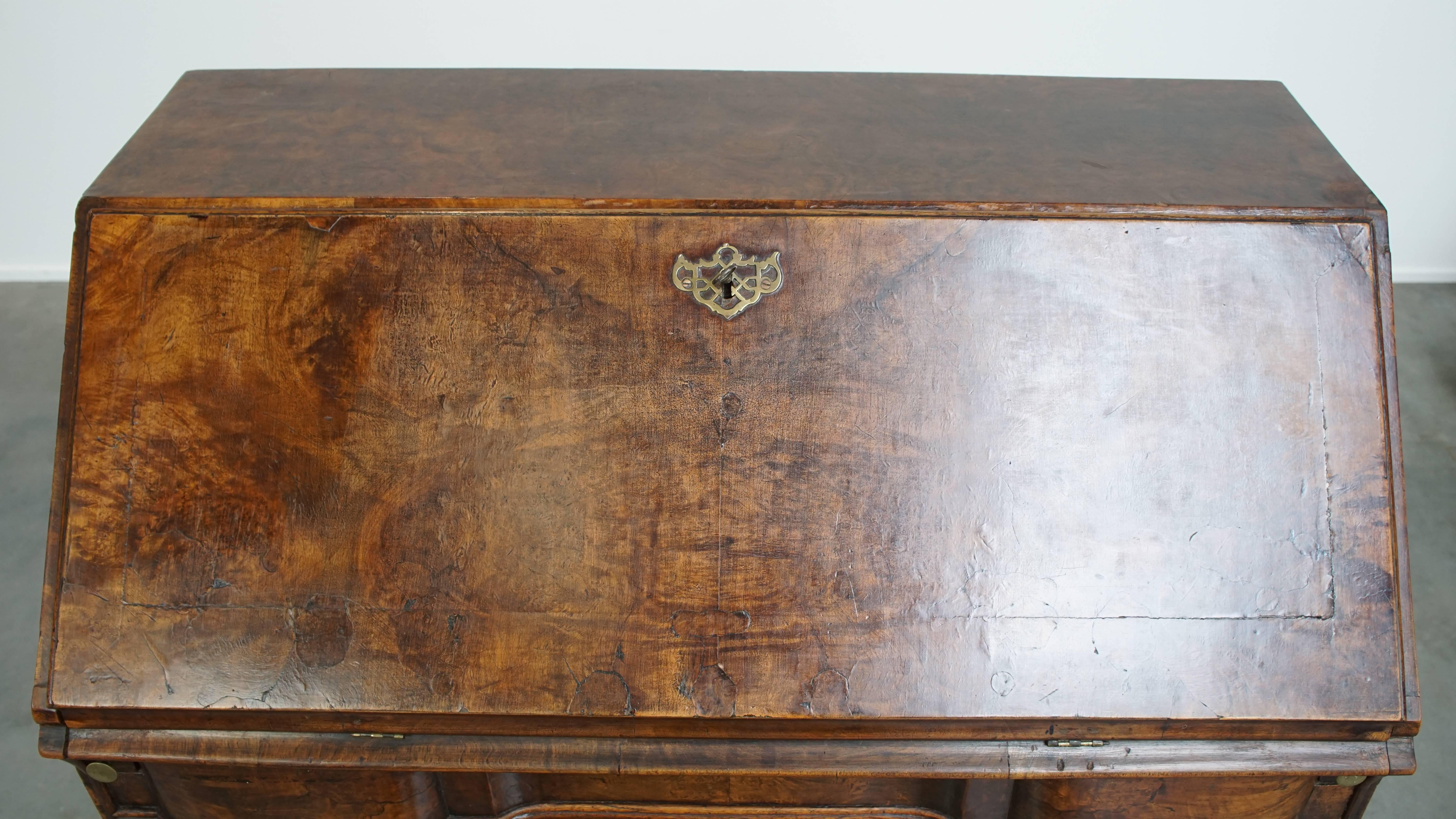 Antique Oak Secretary Desk / Chest of Drawers – Late 18th Century For Sale 4