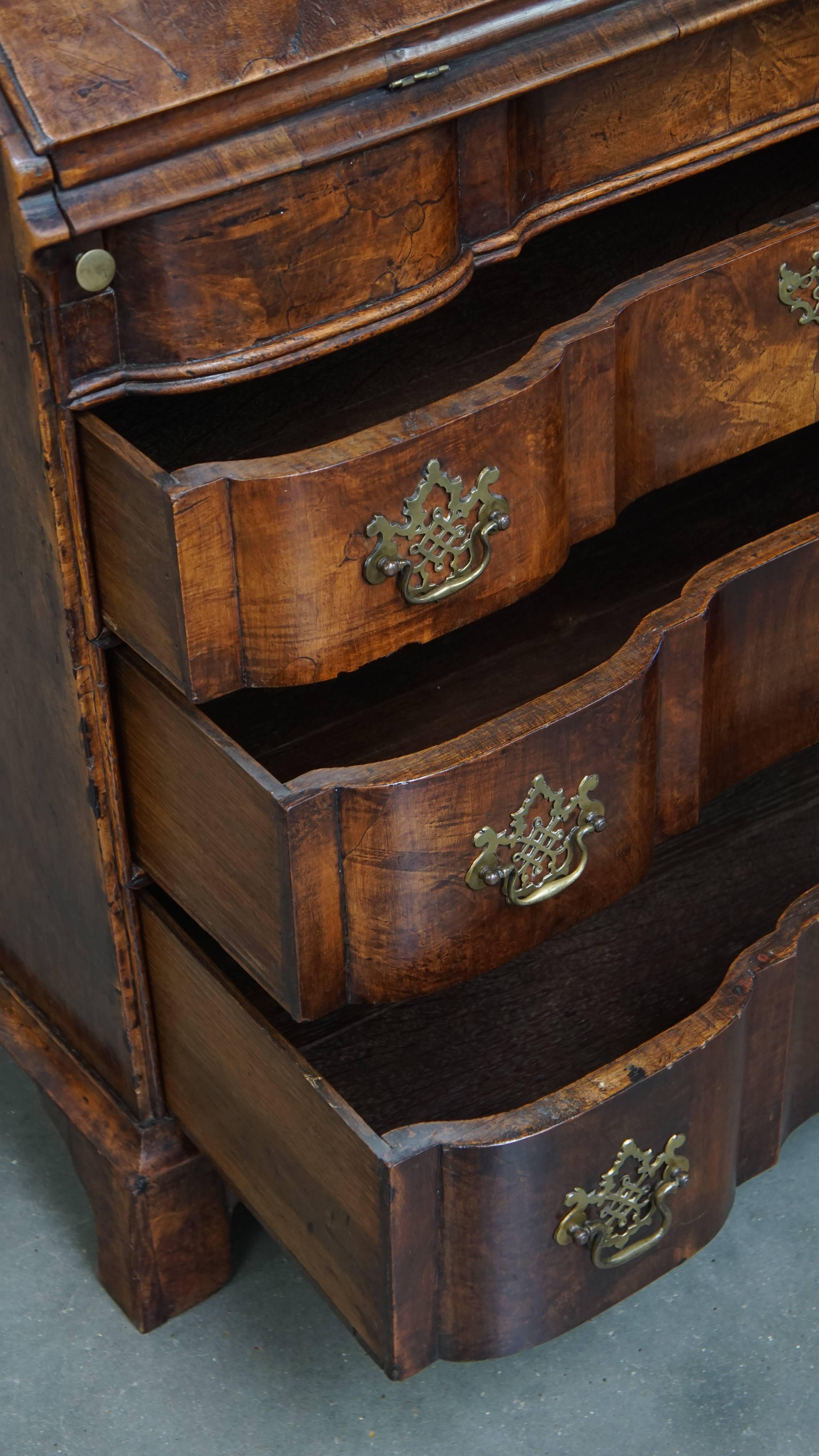 Antique Oak Secretary Desk / Chest of Drawers – Late 18th Century For Sale 3