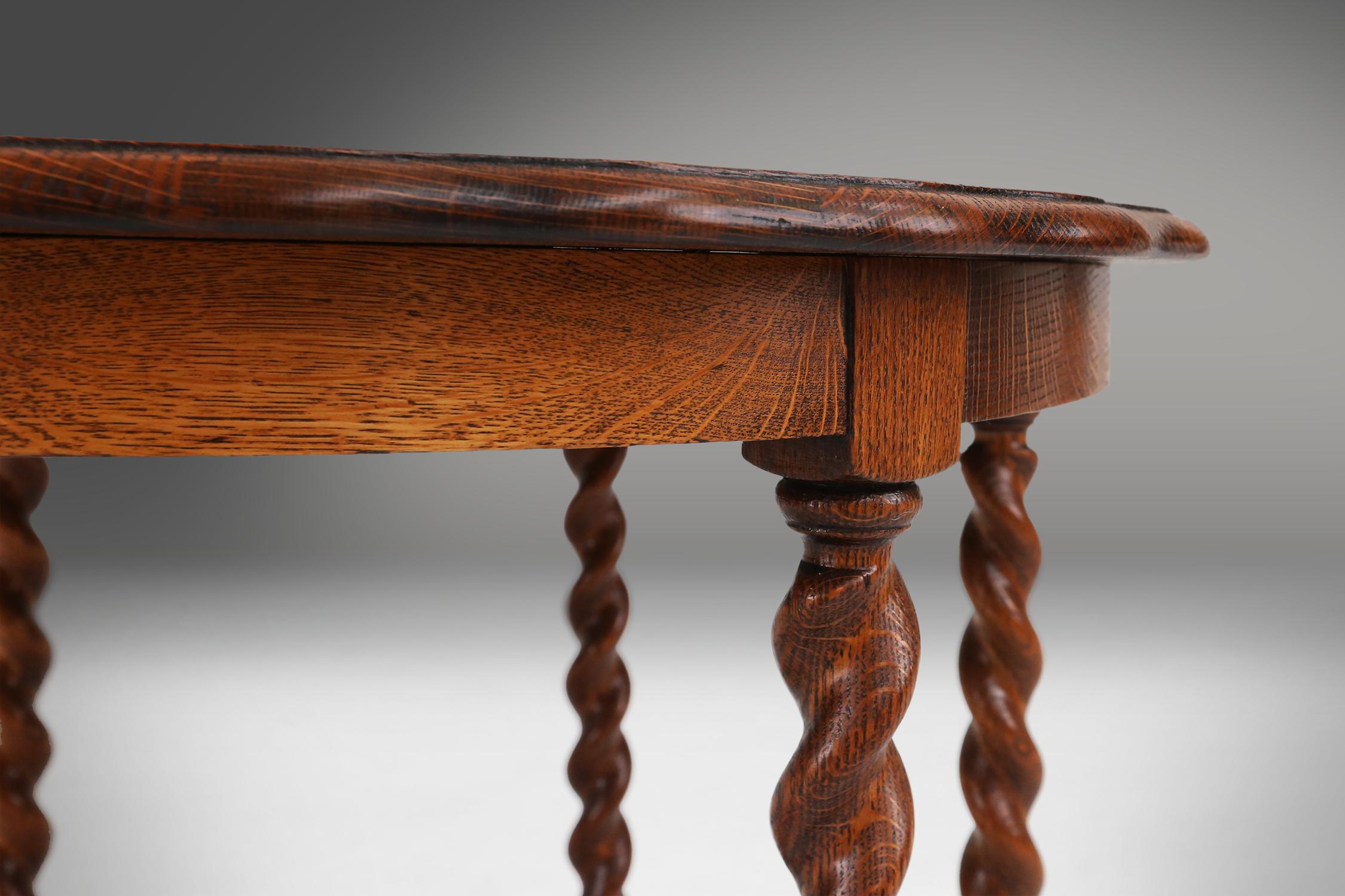 Late 19th Century Antique oak side table 1890 For Sale