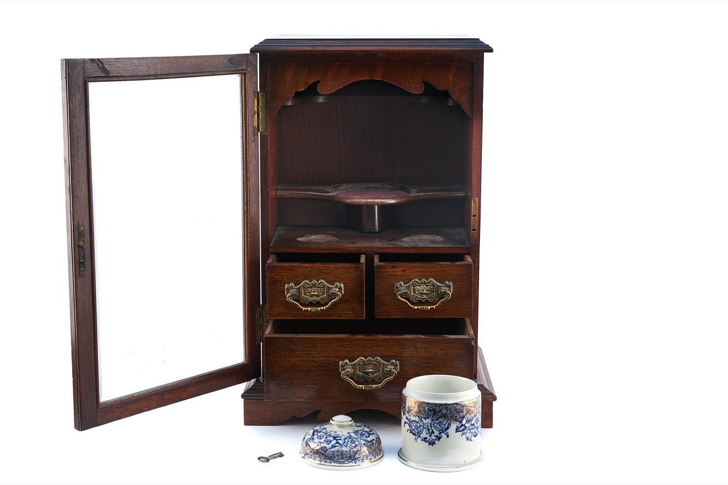 Gabinete de fumador antiguo de roble en venta 4