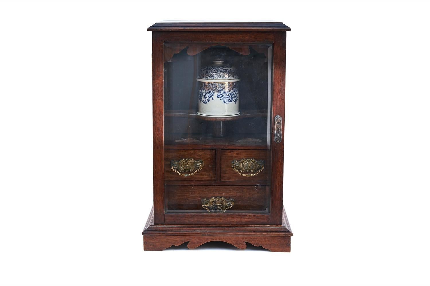 Gabinete de fumador antiguo de roble en venta 1
