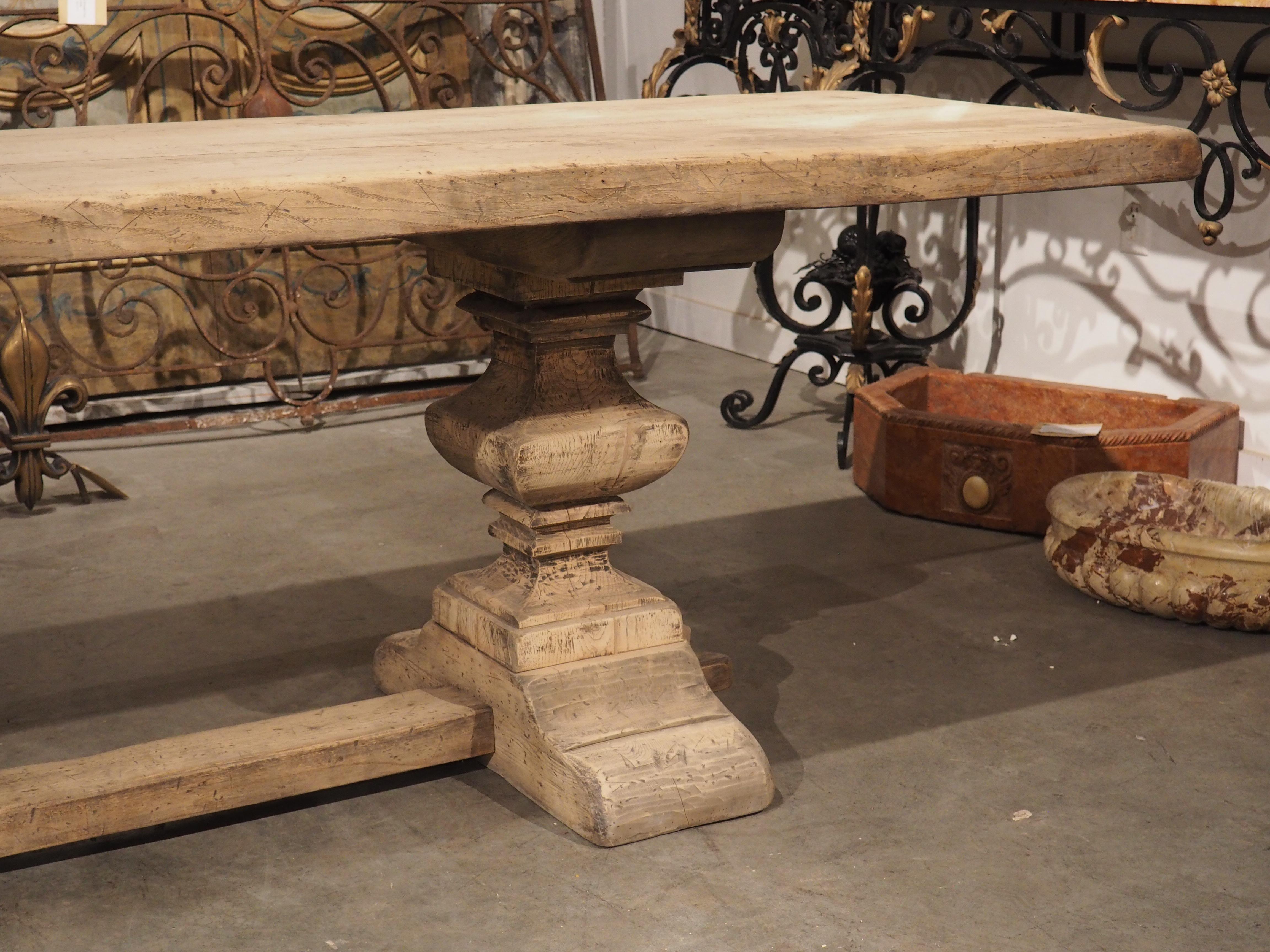Antique Oak Table from a Villa in Asti, Piedmont Italy, 19th Century For Sale 6
