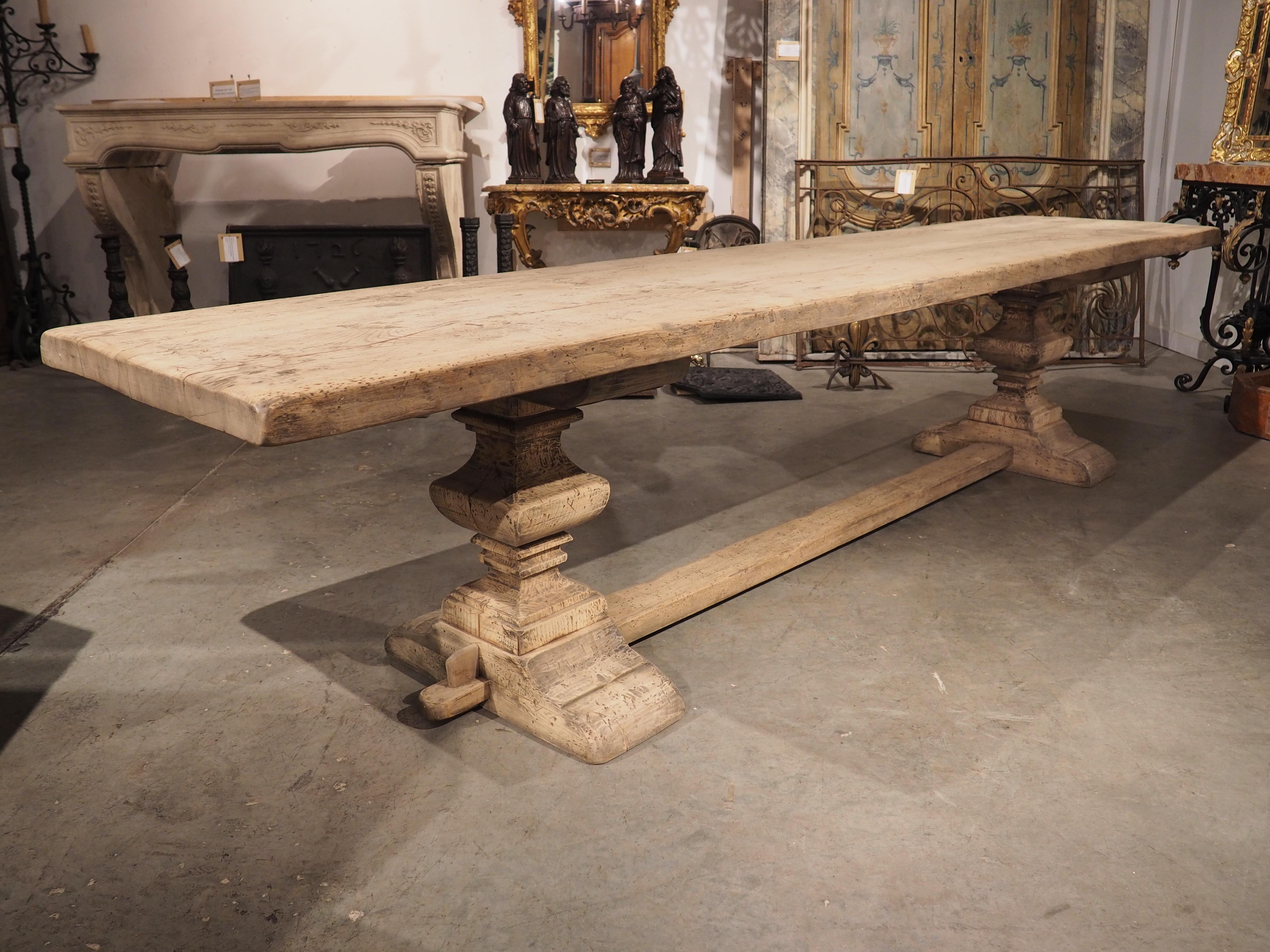 Antique Oak Table from a Villa in Asti, Piedmont Italy, 19th Century For Sale 12