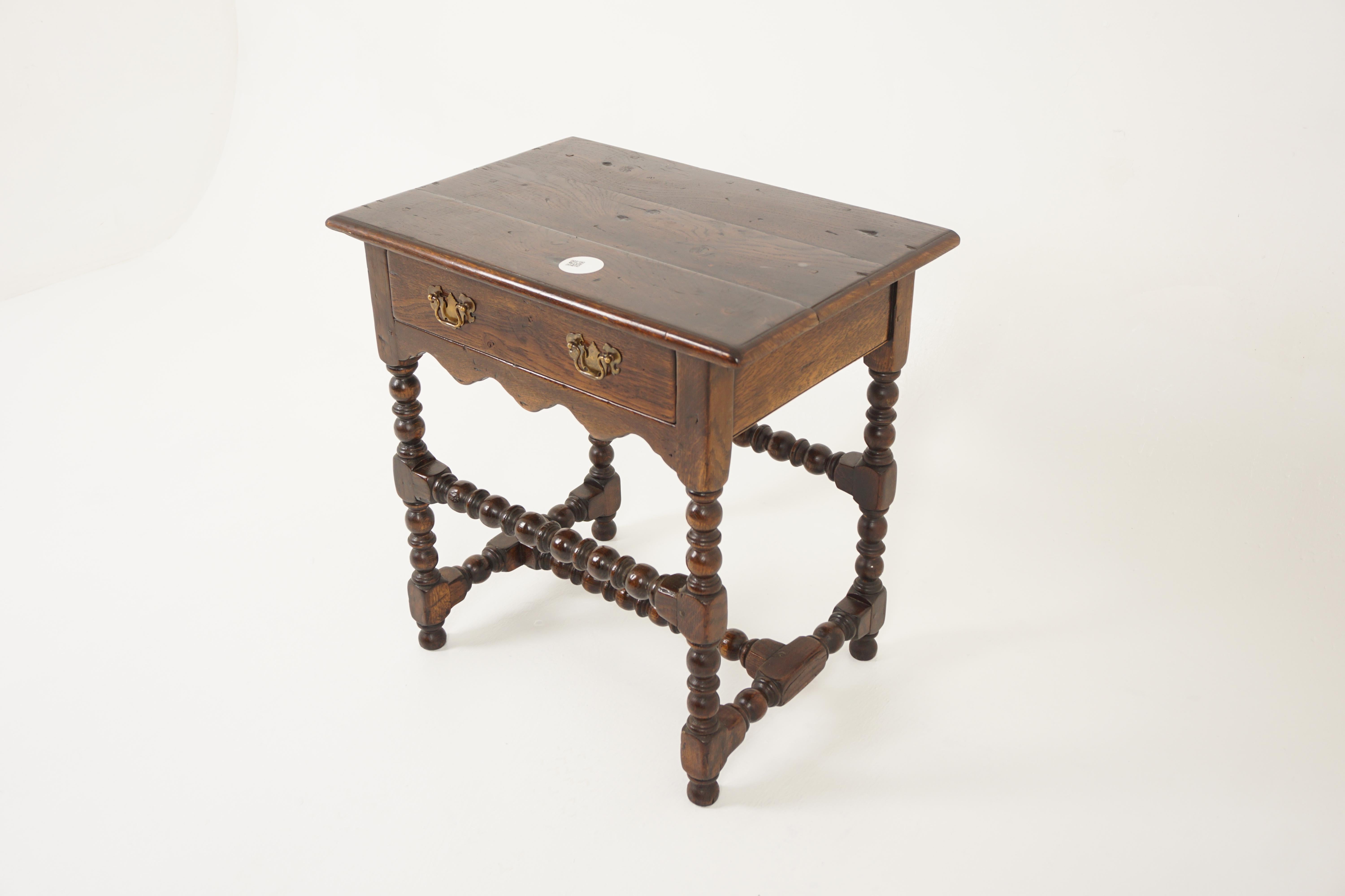 Antique Oak Table, Georgian Style Country Oak Hall Table, Side Table, Antique Furniture, Scotland 1940, H1136

+ Scotland 1840
+ Solid Oak
+ Original Finish
+ Moulded rectangular top with bevelled edge
+ Single working drawer with brass