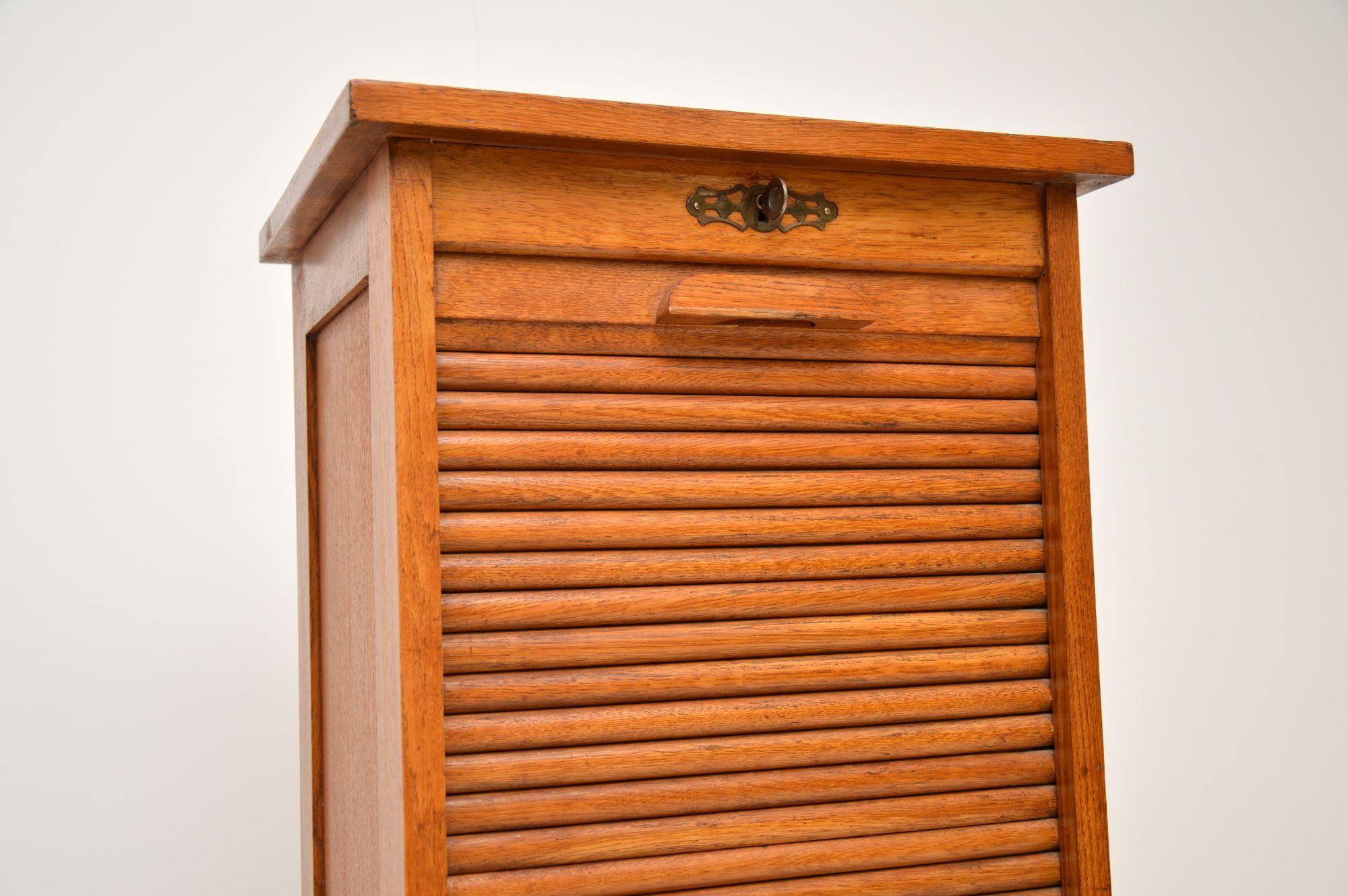Antique Oak Tambour Front Filing Cabinet In Good Condition In London, GB
