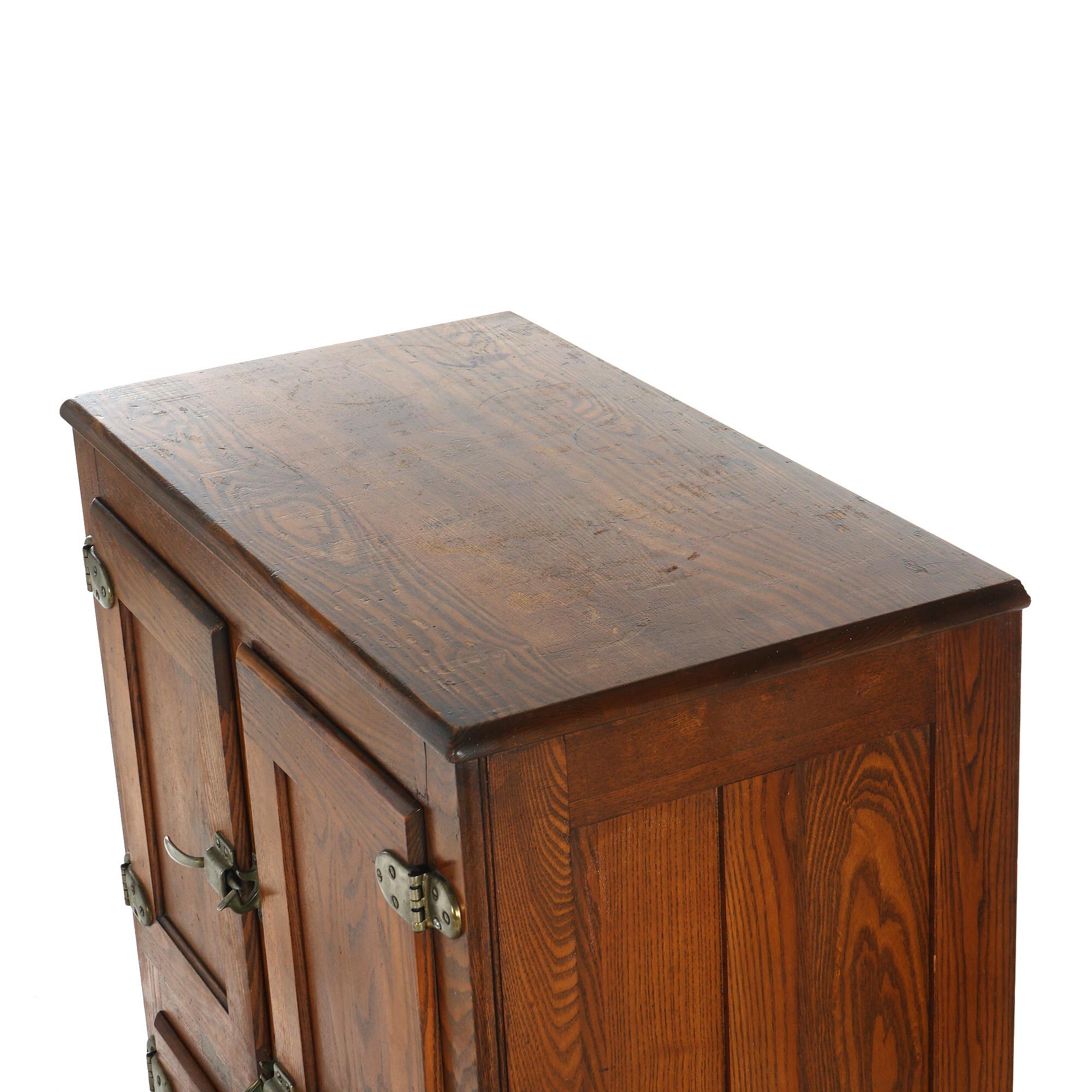 Antique Oak Three-Door Icebox with Original Finish C1920 In Good Condition In Big Flats, NY