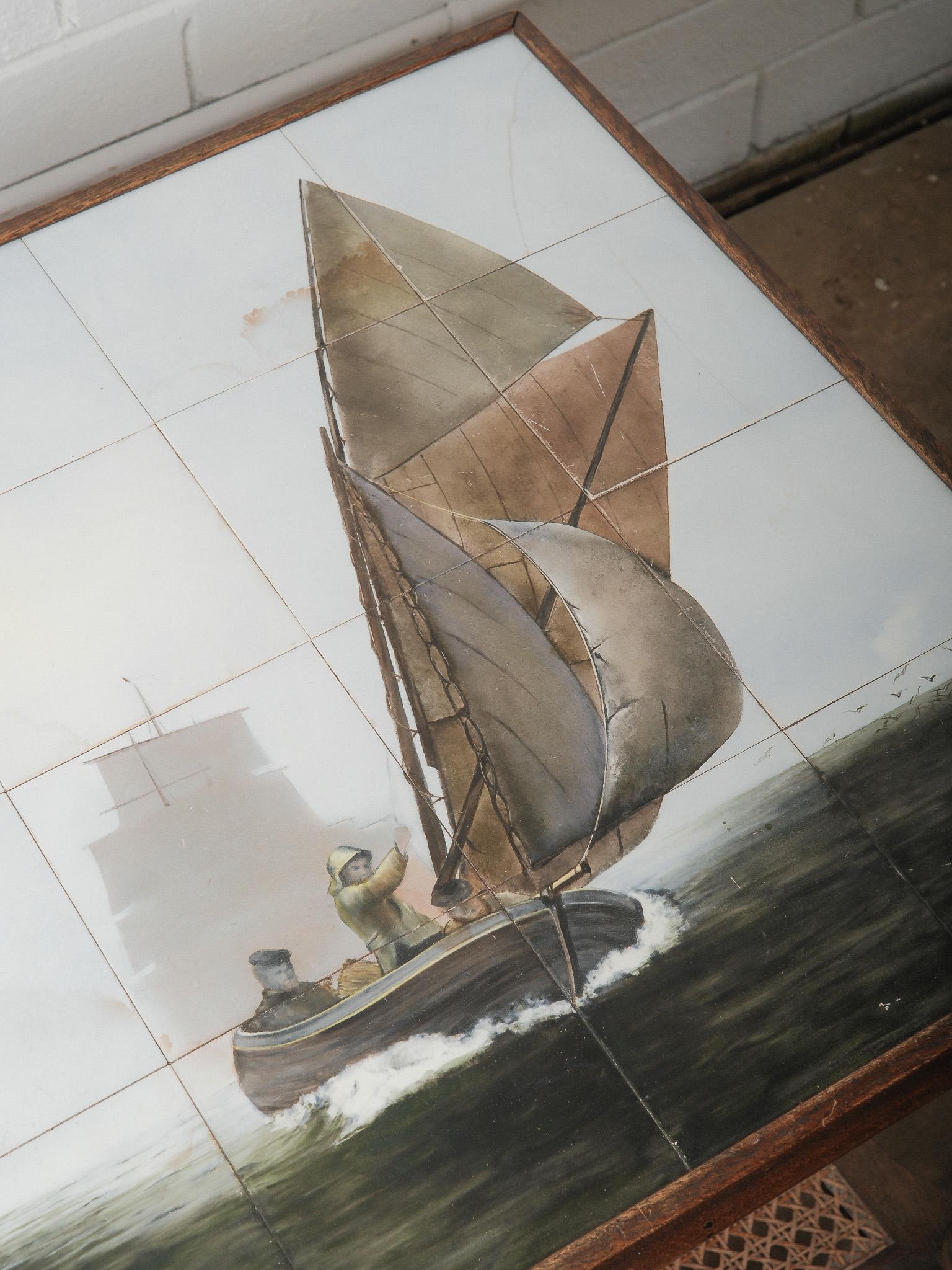 Table d'appoint en chêne ancien à plateau carrelé avec scène nautique et pieds torsadés en orge en vente 2