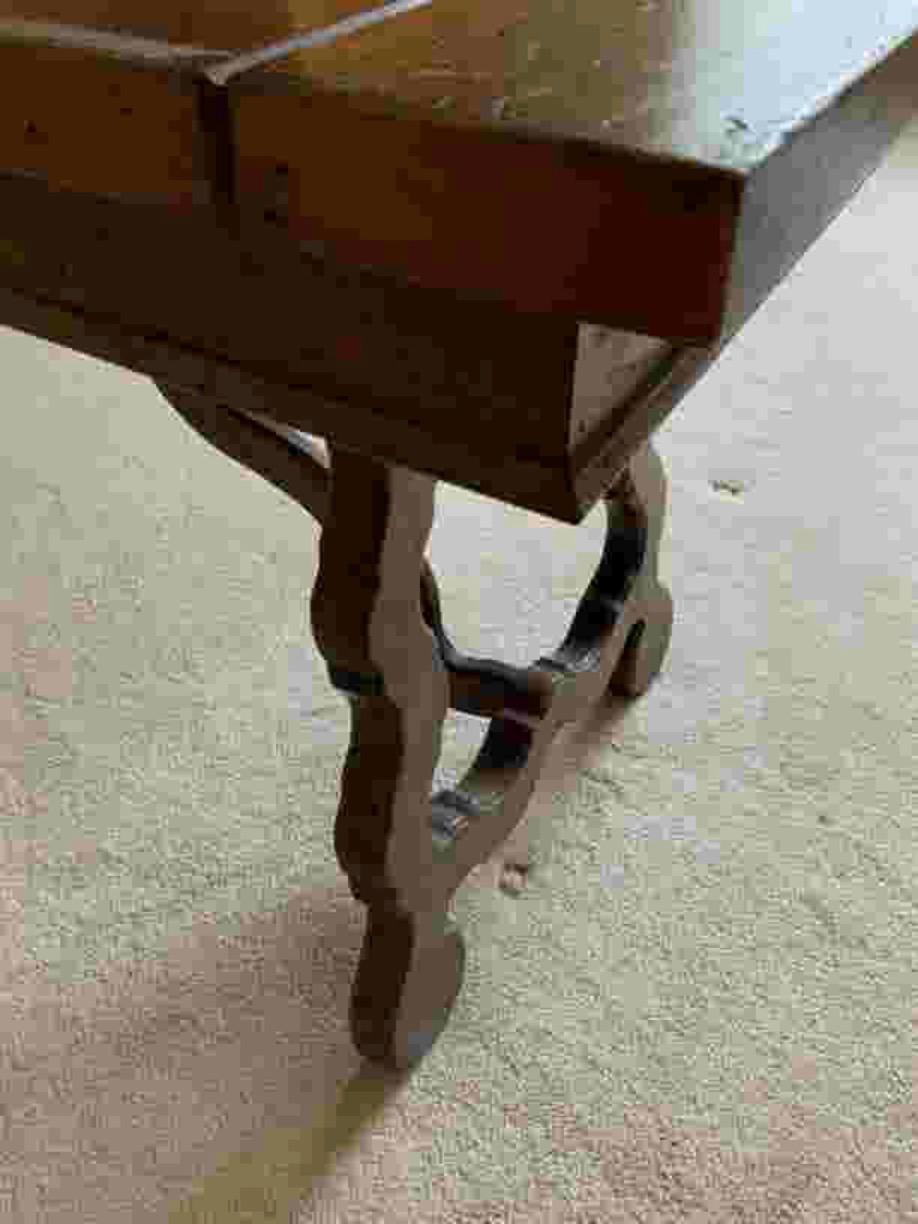 antique style desk