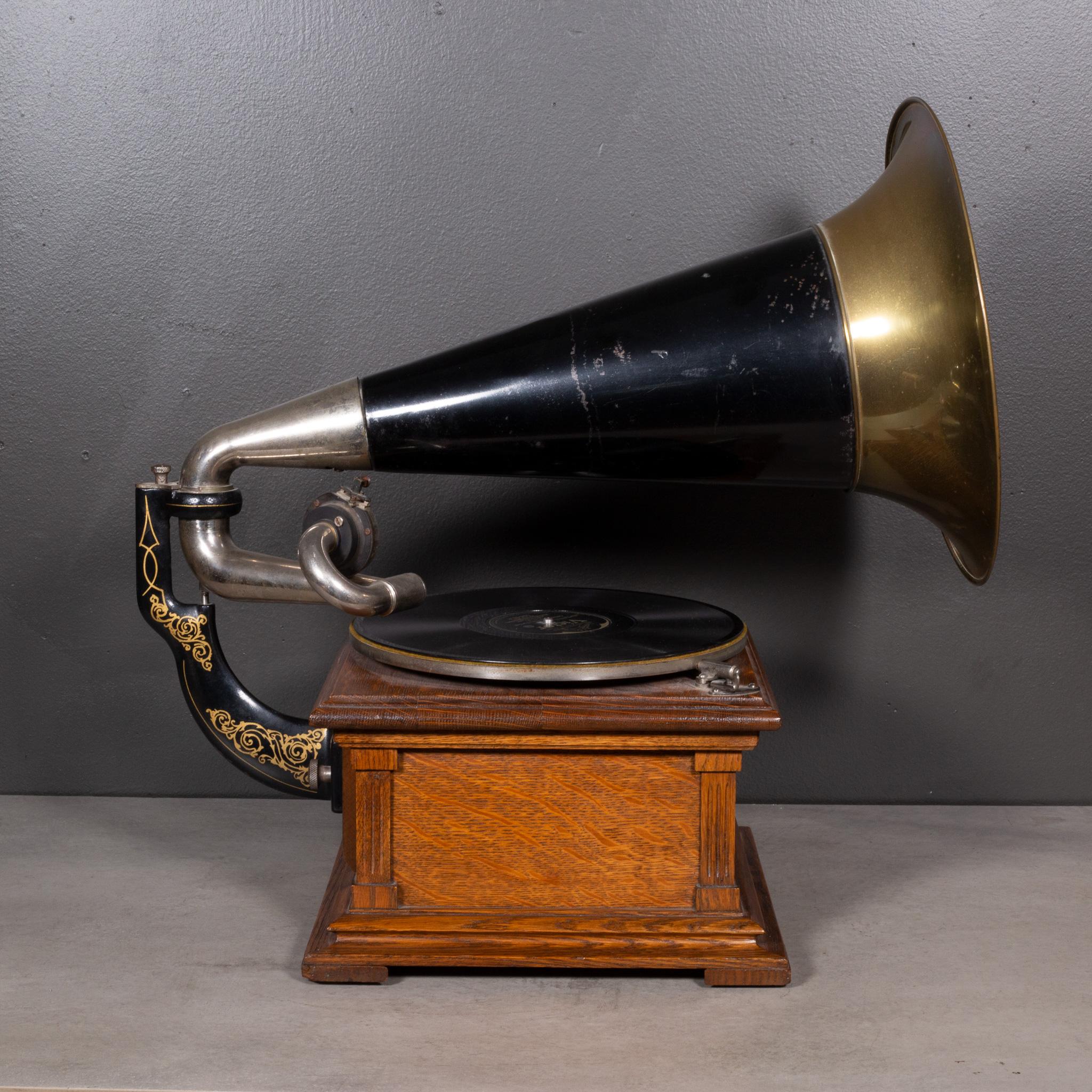 Brass Working Antique Oak Victor Gramophone Talking Machine c.1910
