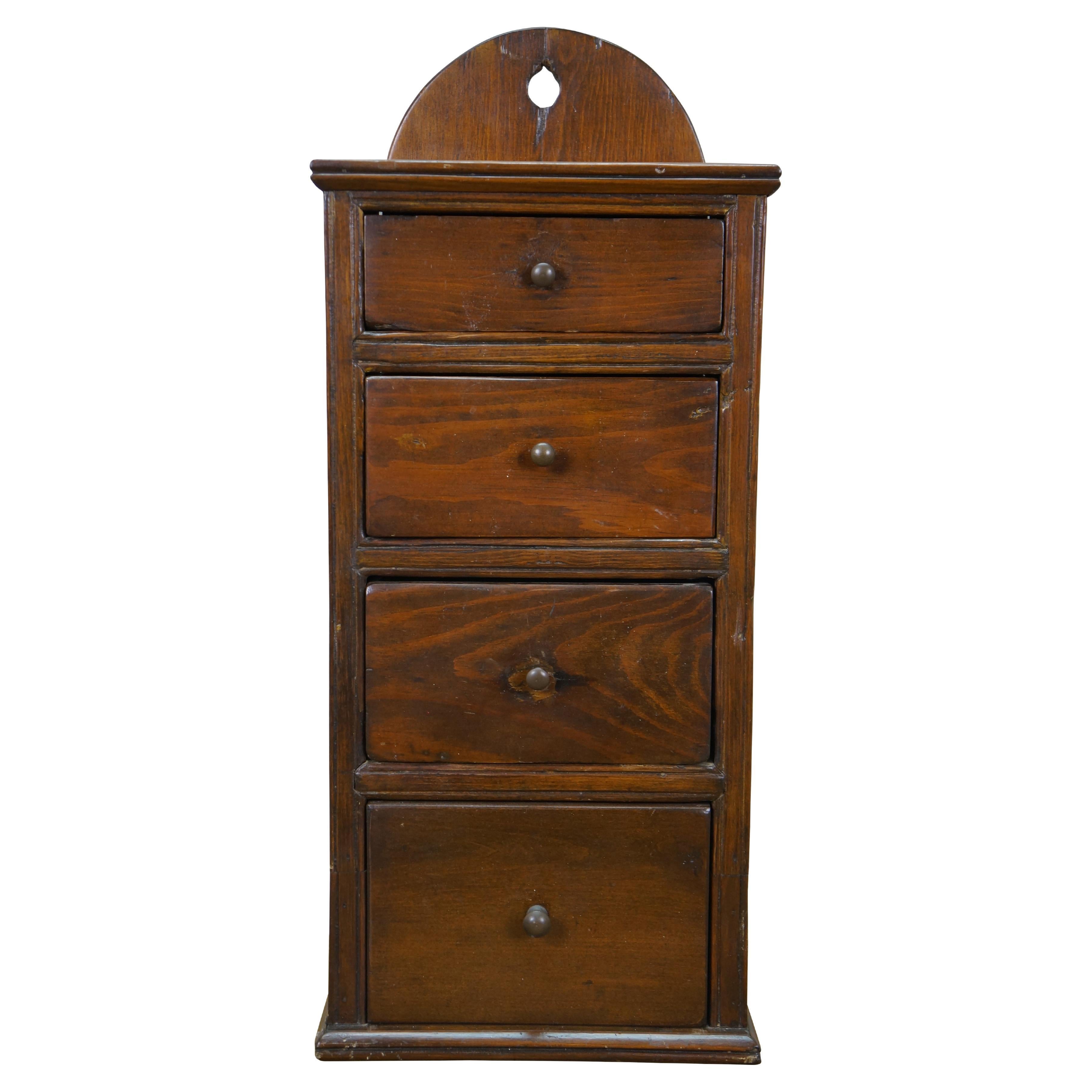 Armoire suspendue en chêne ancien à 4 tiroirs pour épices 22"