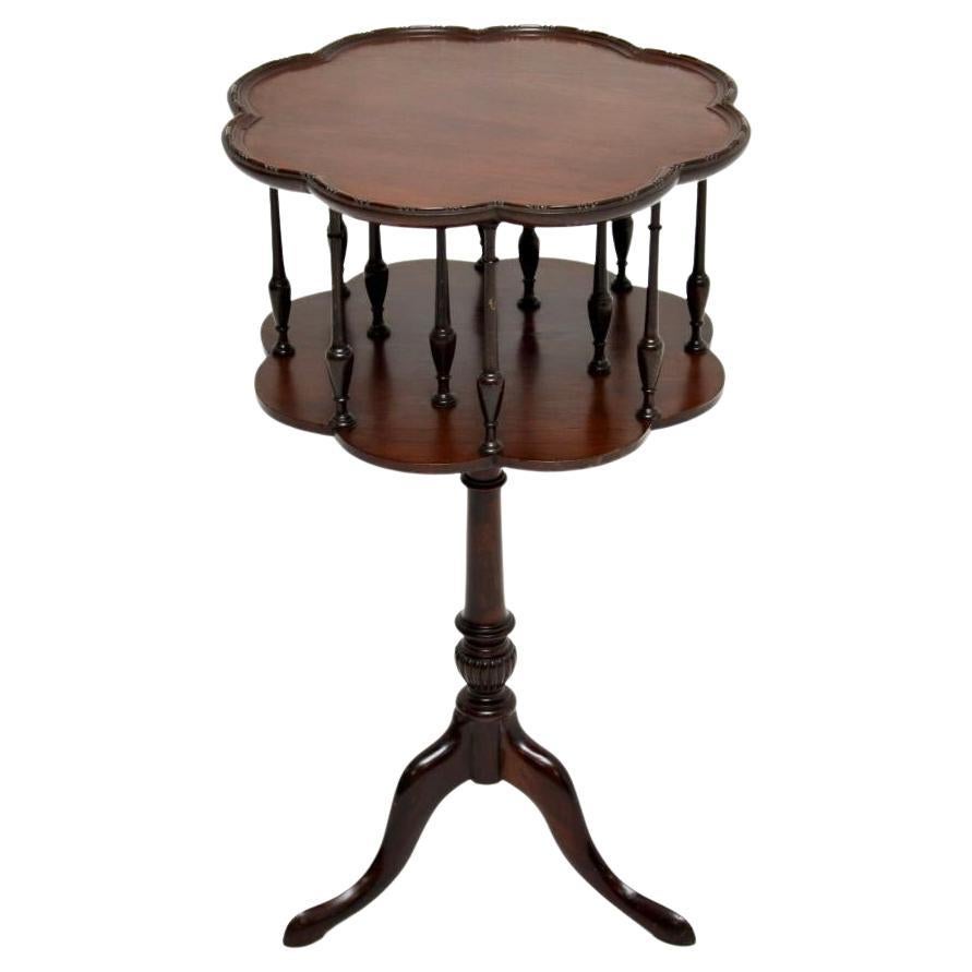 Ancienne table de cage à oiseaux d'appoint en vente