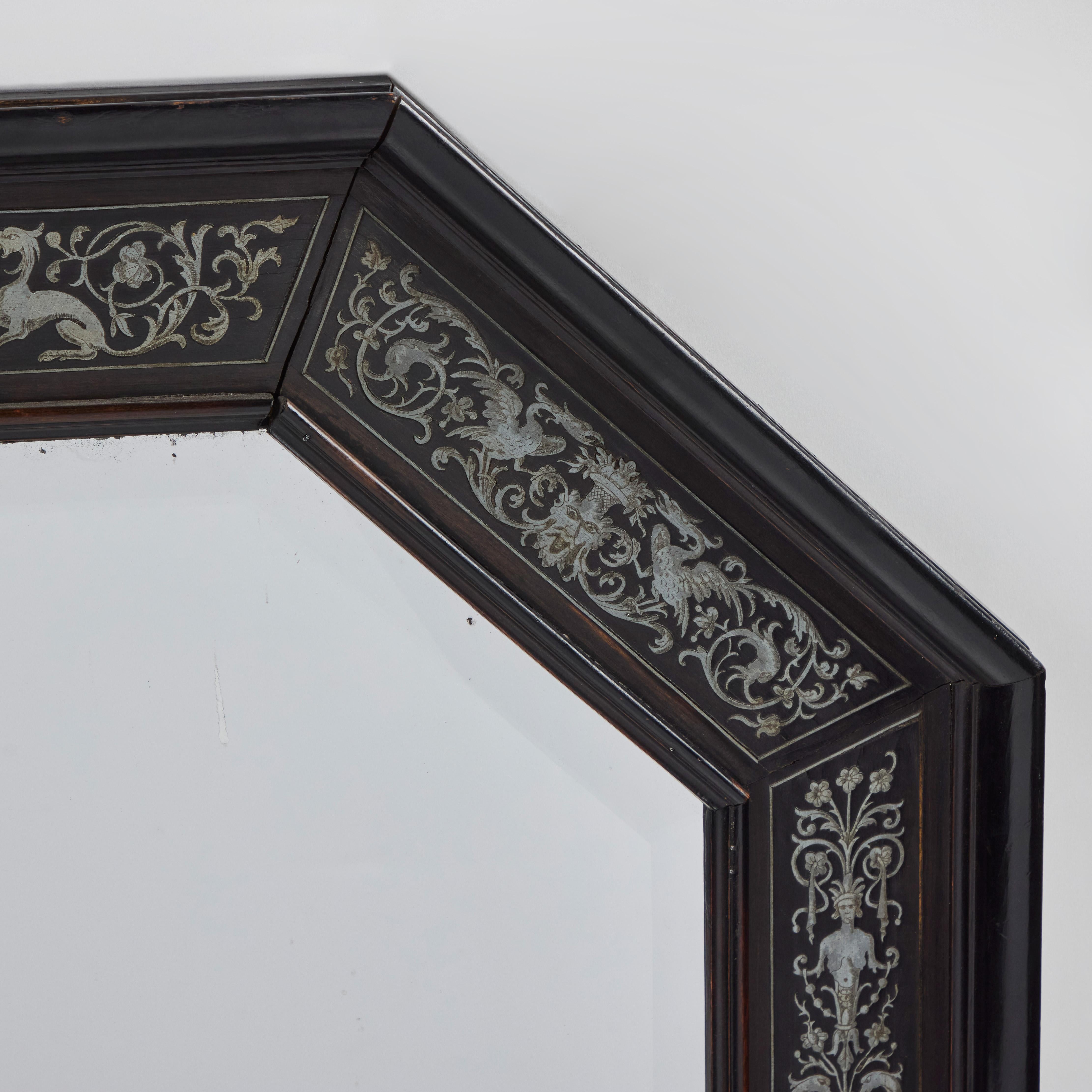Antiguo Marco Octogonal de Espejo Ebonizado con Incrustaciones de Acero Italiano en venta