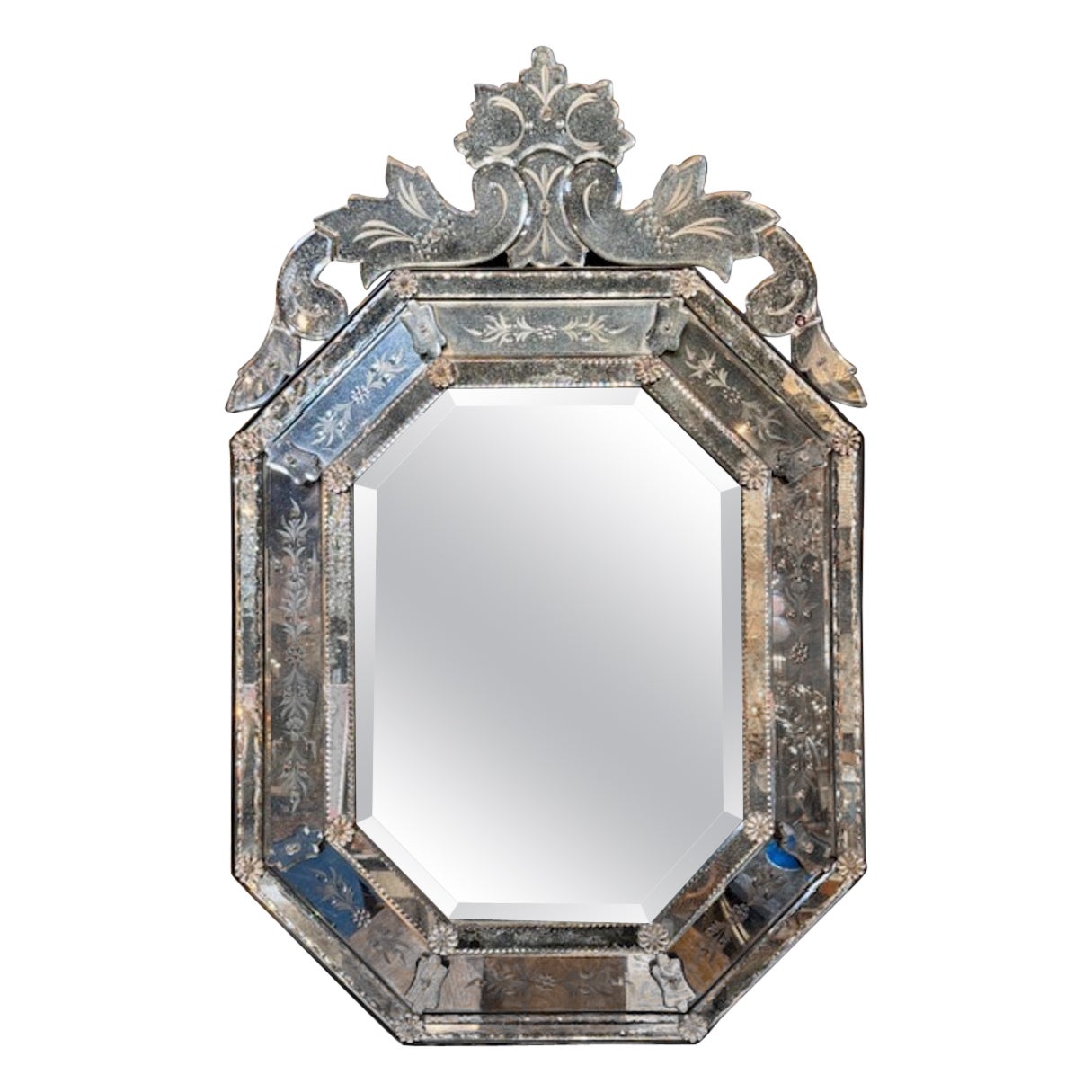 Antique Mirror ottagonale a cuscino in vetro veneziano acidato
