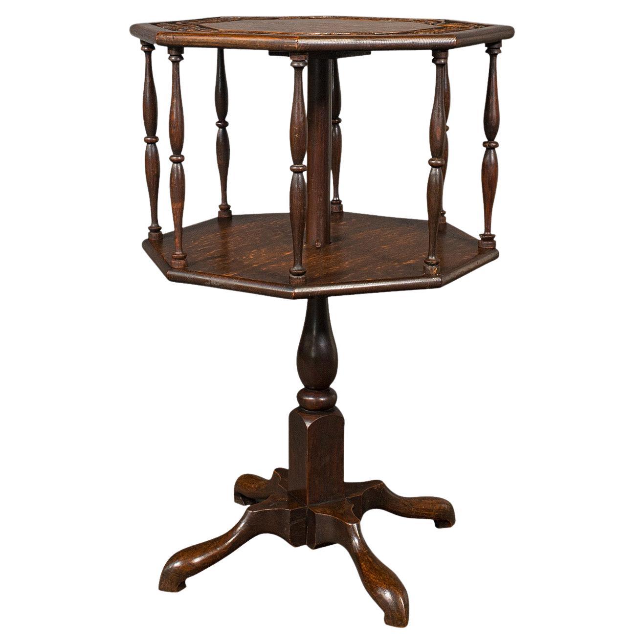 Ancienne table d'appoint octogonale victorienne en chêne, étagère à livres, Arts & Crafts en vente