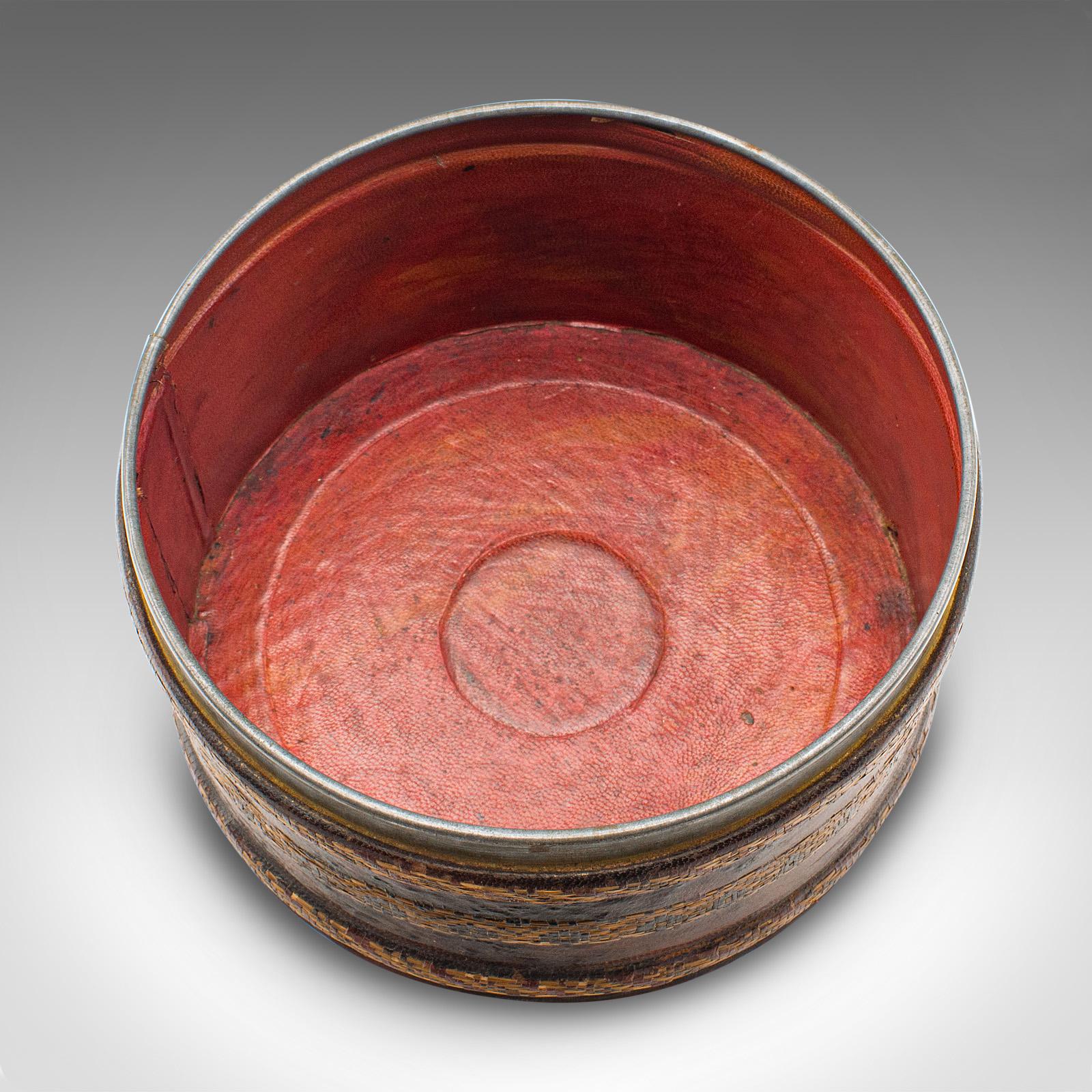 Antiguo Bote de Almacenaje de Oficina, Inglés, Cuero, Lata de Papelería de Escritorio, Eduardiano Británico en venta