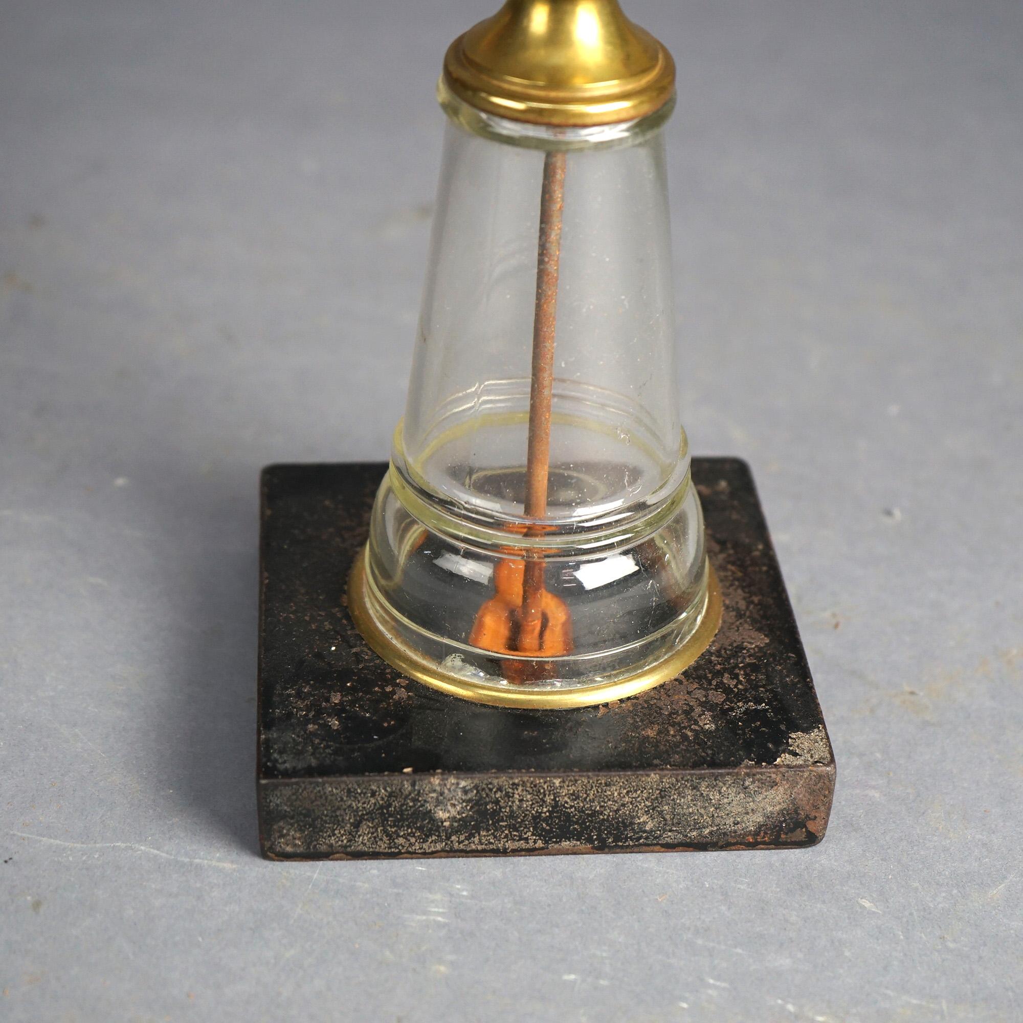 Antike Öllampe mit Glasfuß und Schirm, um 1890, antik im Angebot 7
