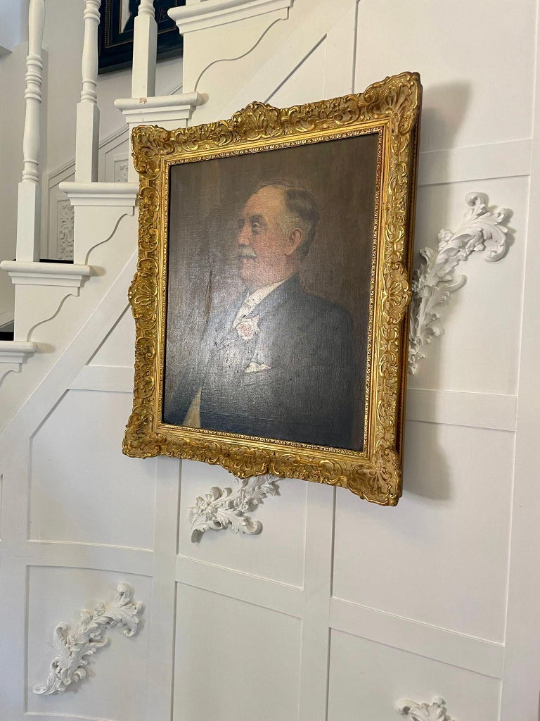 Antique Oil on Canvas Portrait of a Gentleman For Sale at 1stDibs