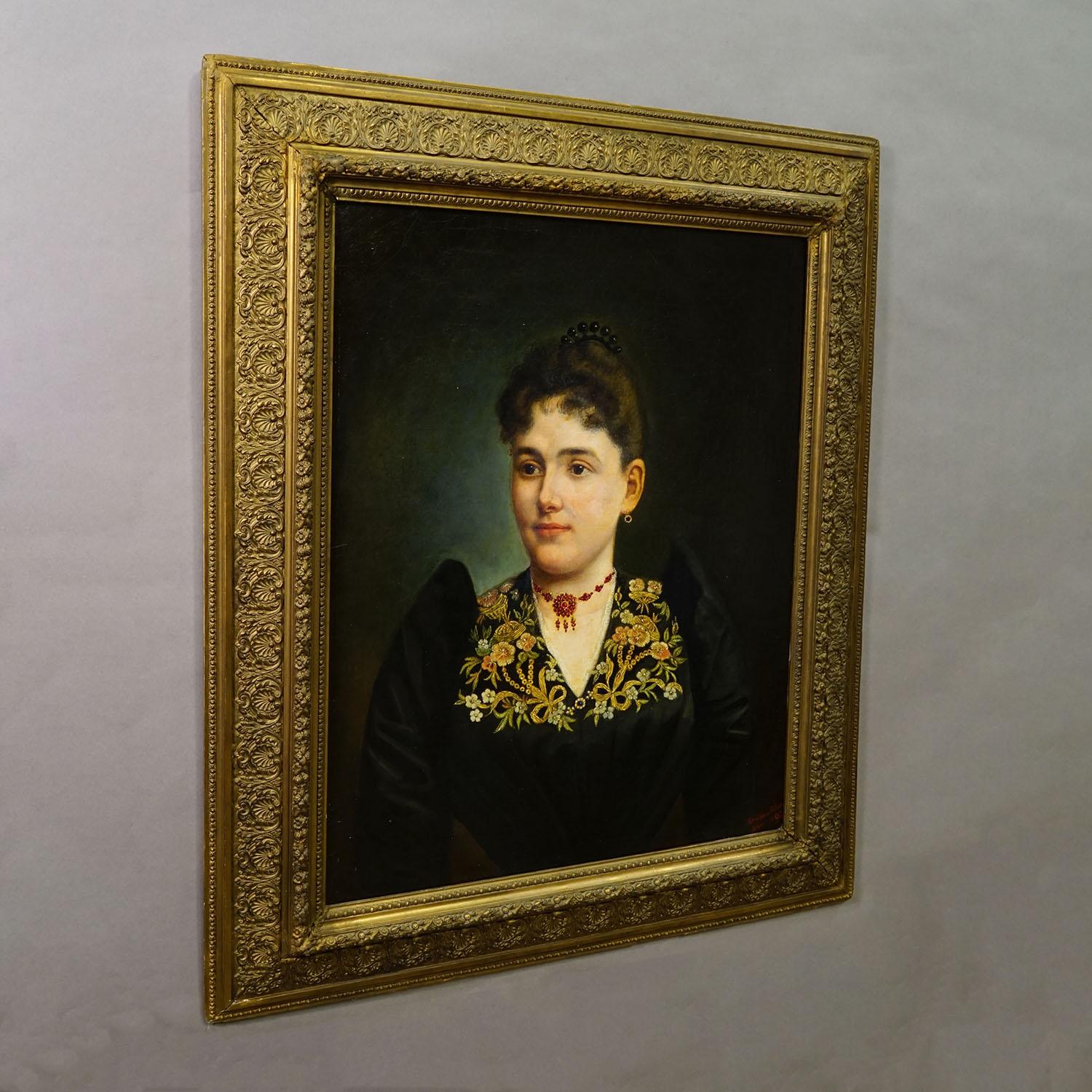 Peinture à l'huile ancienne Portrait d'une jeune femme victorienne, Vienne 1892

Cette peinture représente le portrait d'une dame viennoise du XIXe siècle dans son costume traditionnel. Elle porte une robe sombre, peut-être noire, avec un décolleté