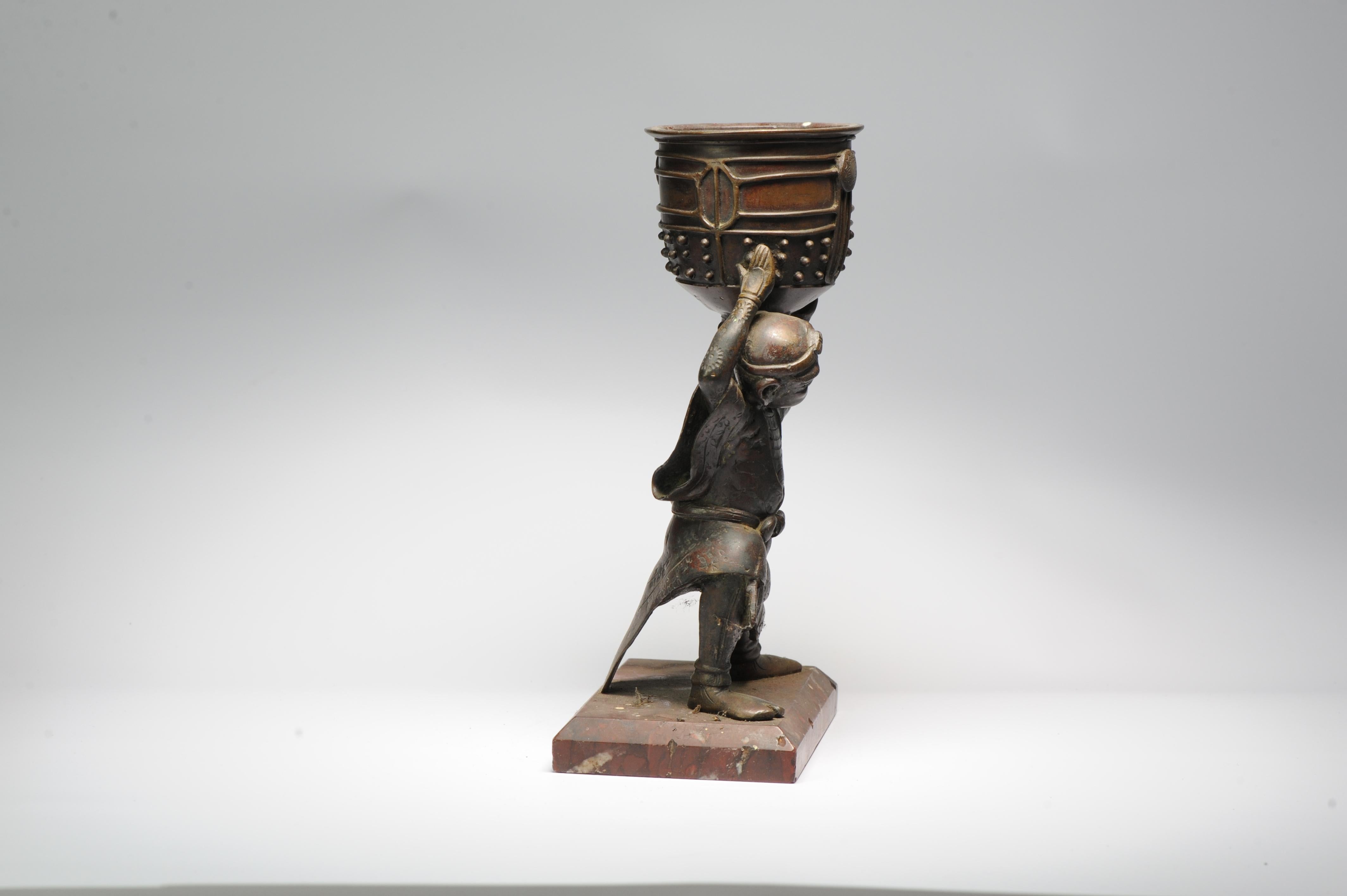 Antique Okimono Bronze Japanese Statue Man Carrying basket Japan For Sale 5