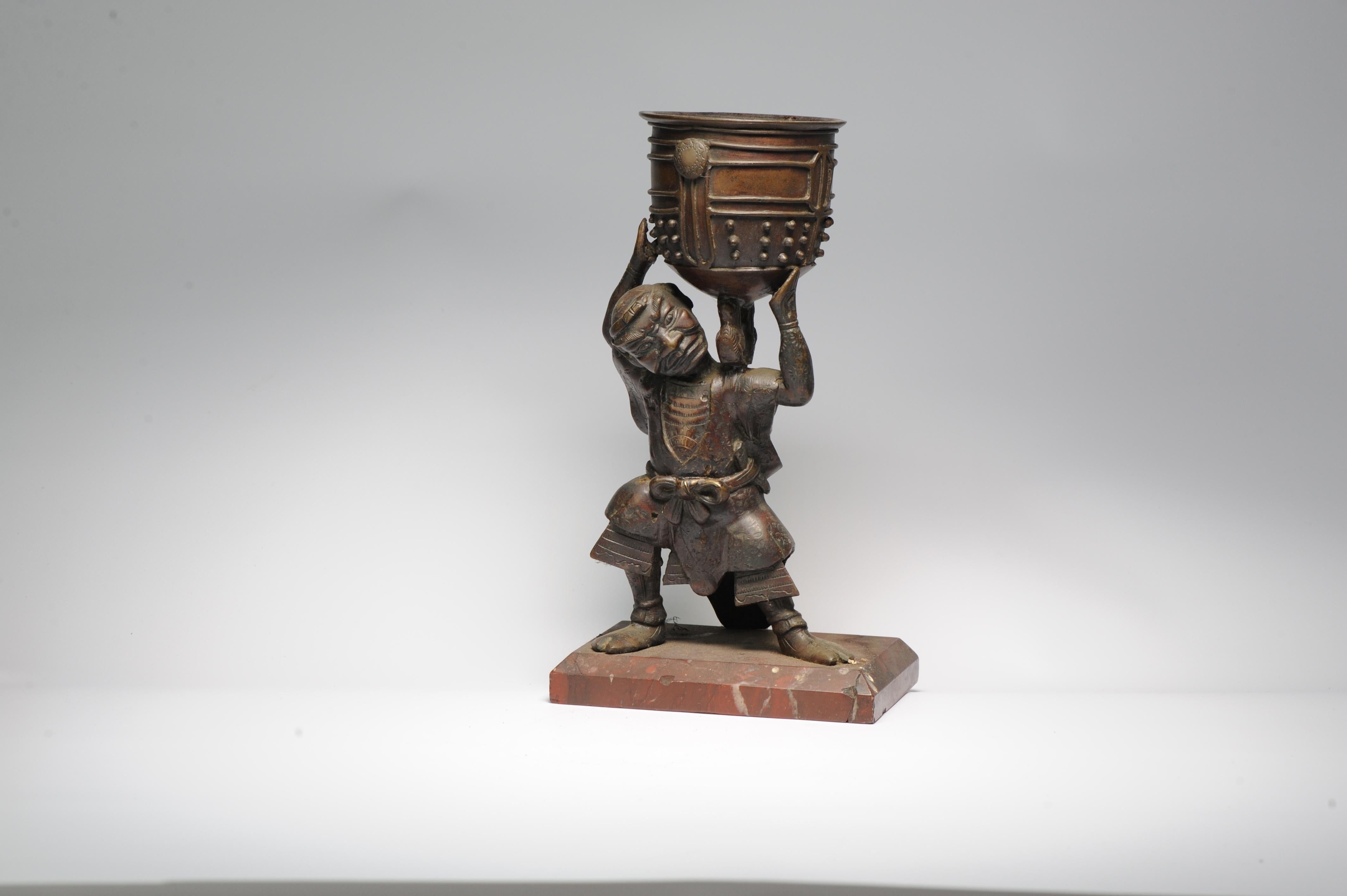 Meiji Antique Okimono Bronze Japanese Statue Man Carrying basket Japan For Sale